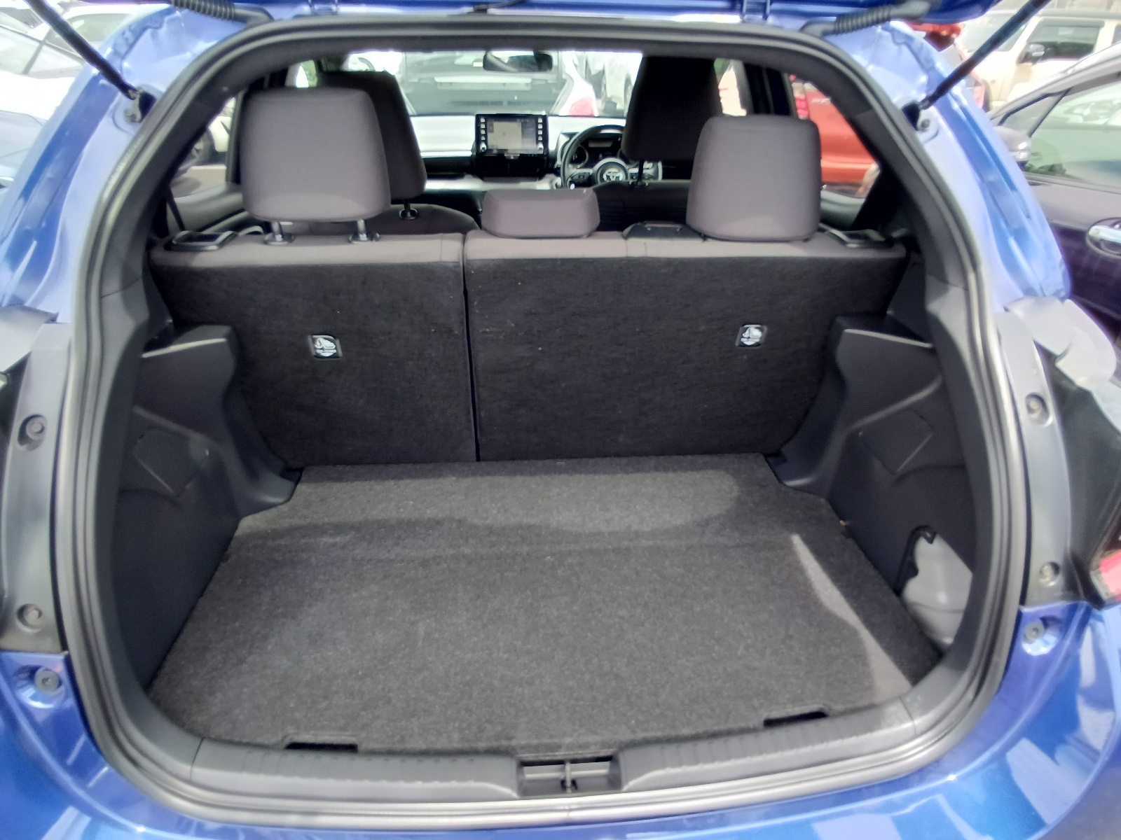 TOYOTA YARIS