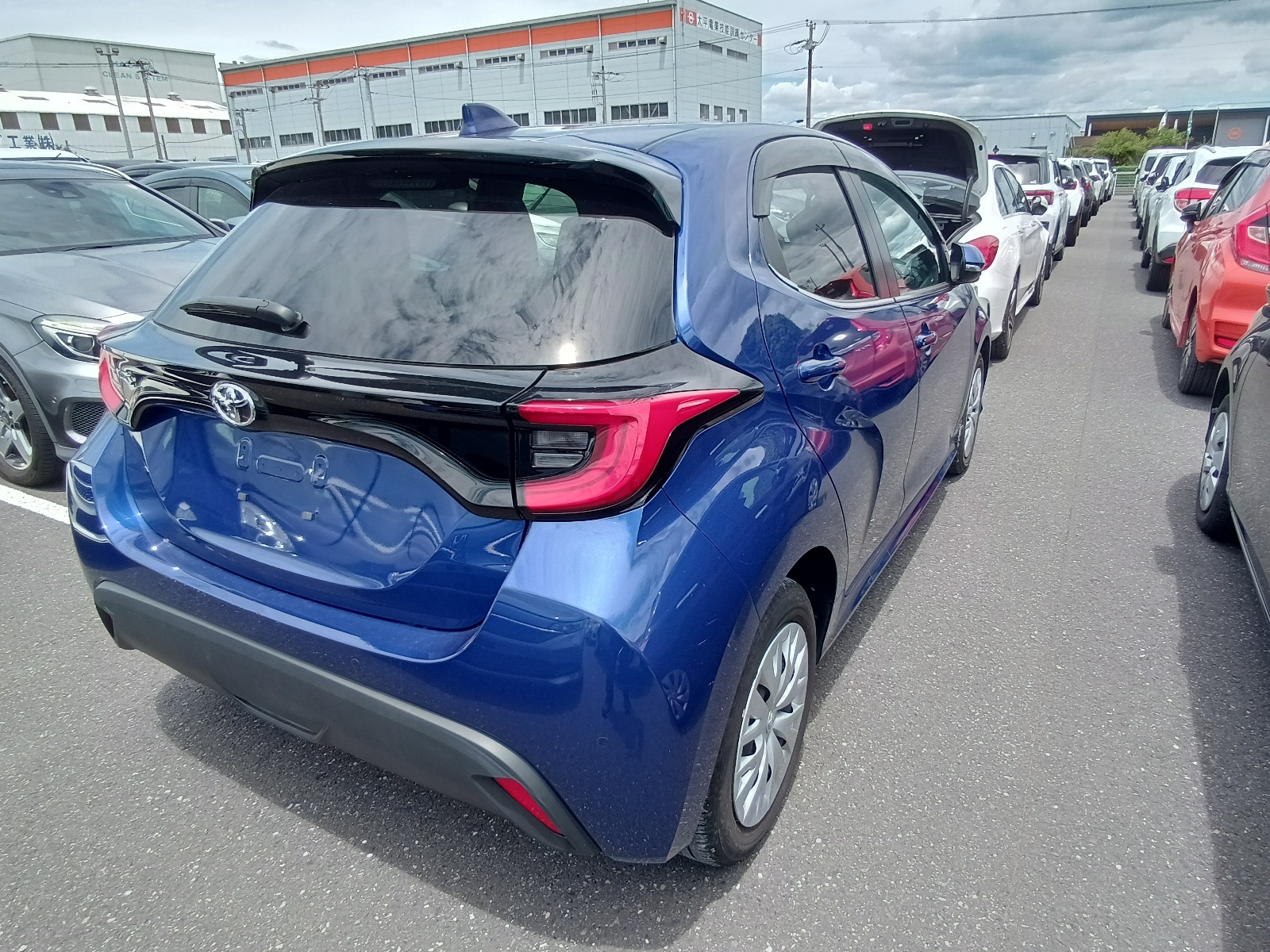 TOYOTA YARIS