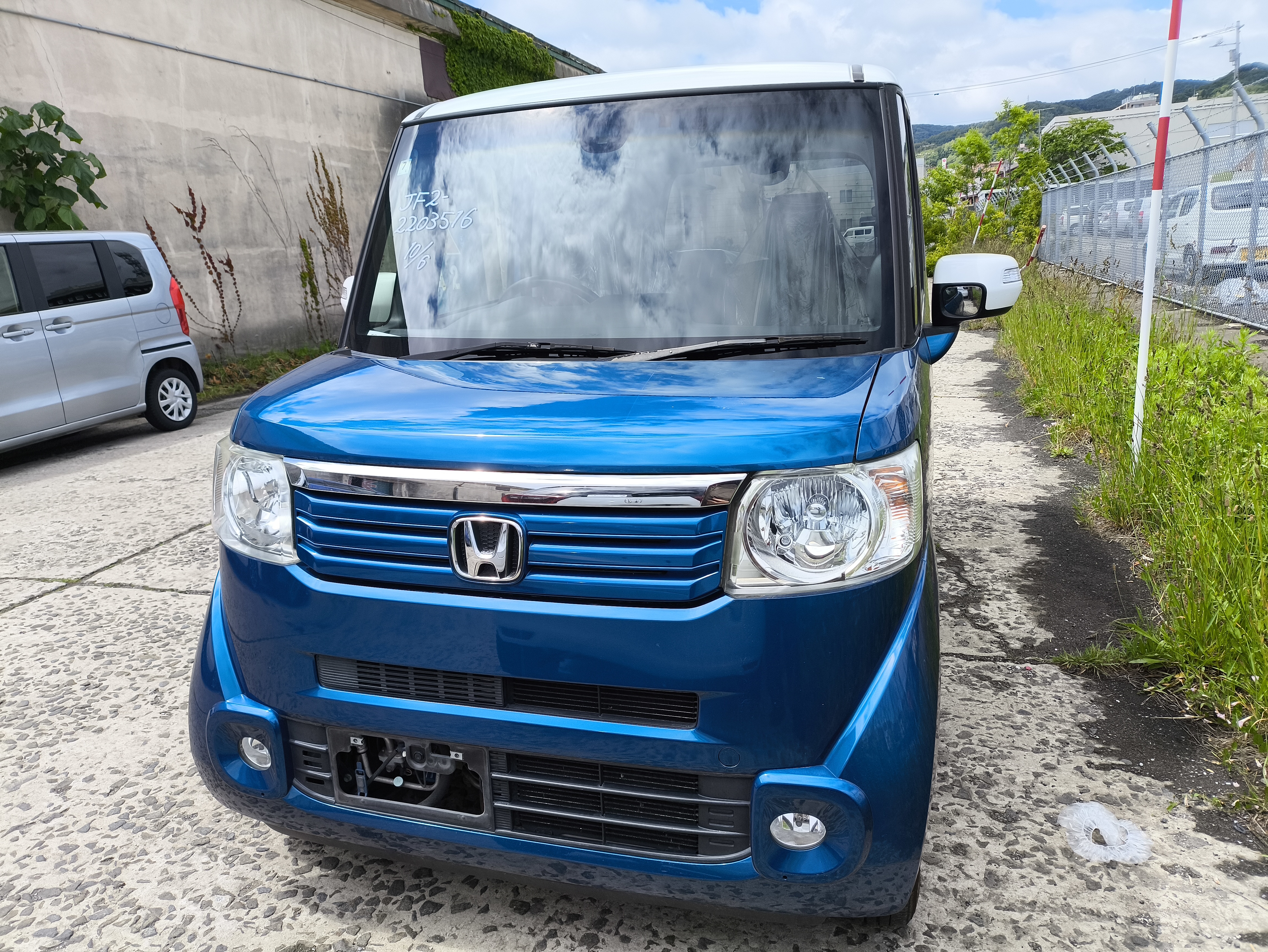 HONDA N-BOX