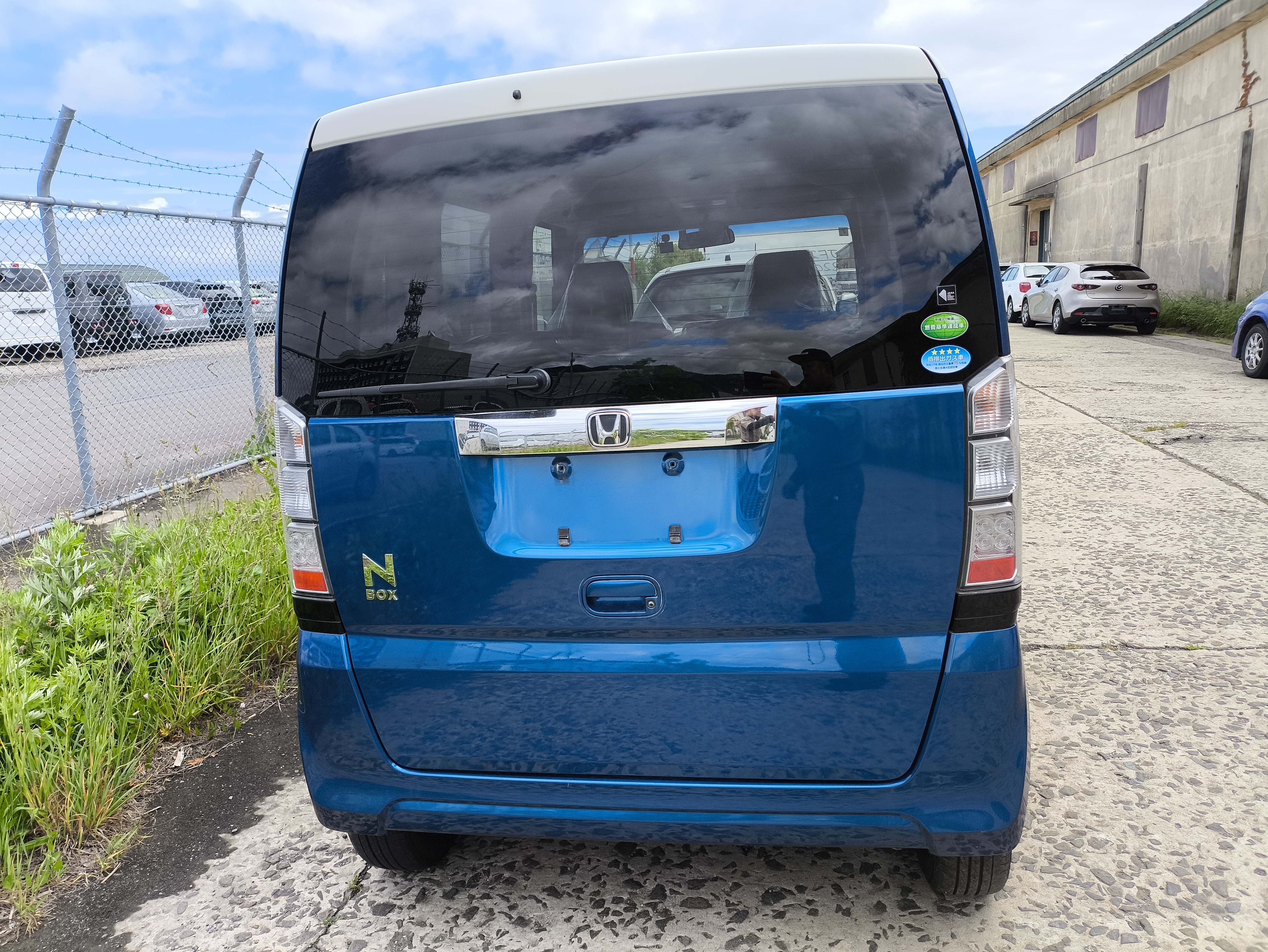 HONDA N-BOX
