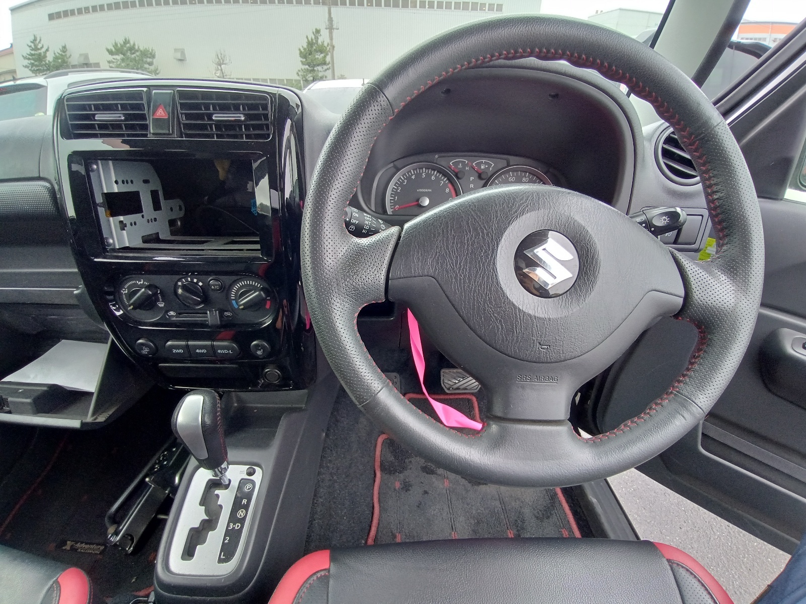 SUZUKI JIMNY