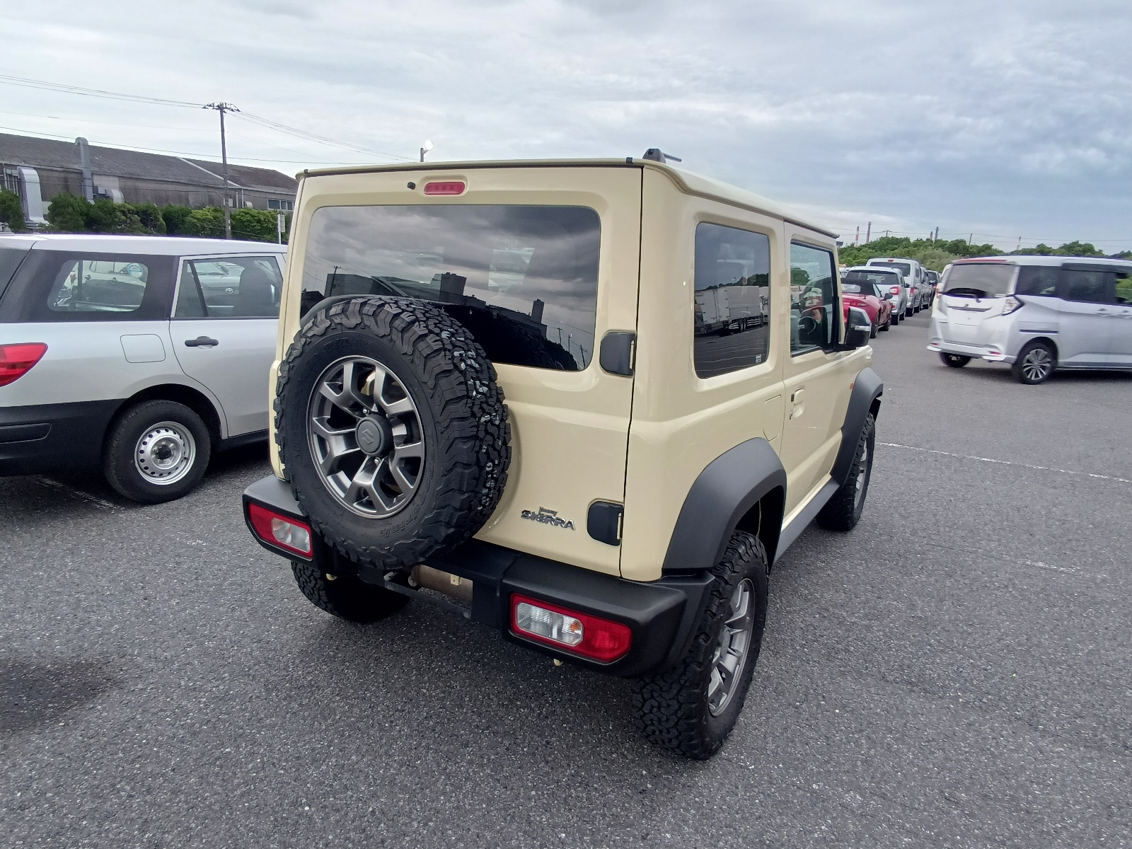 SUZUKI JIMNY SIERRA