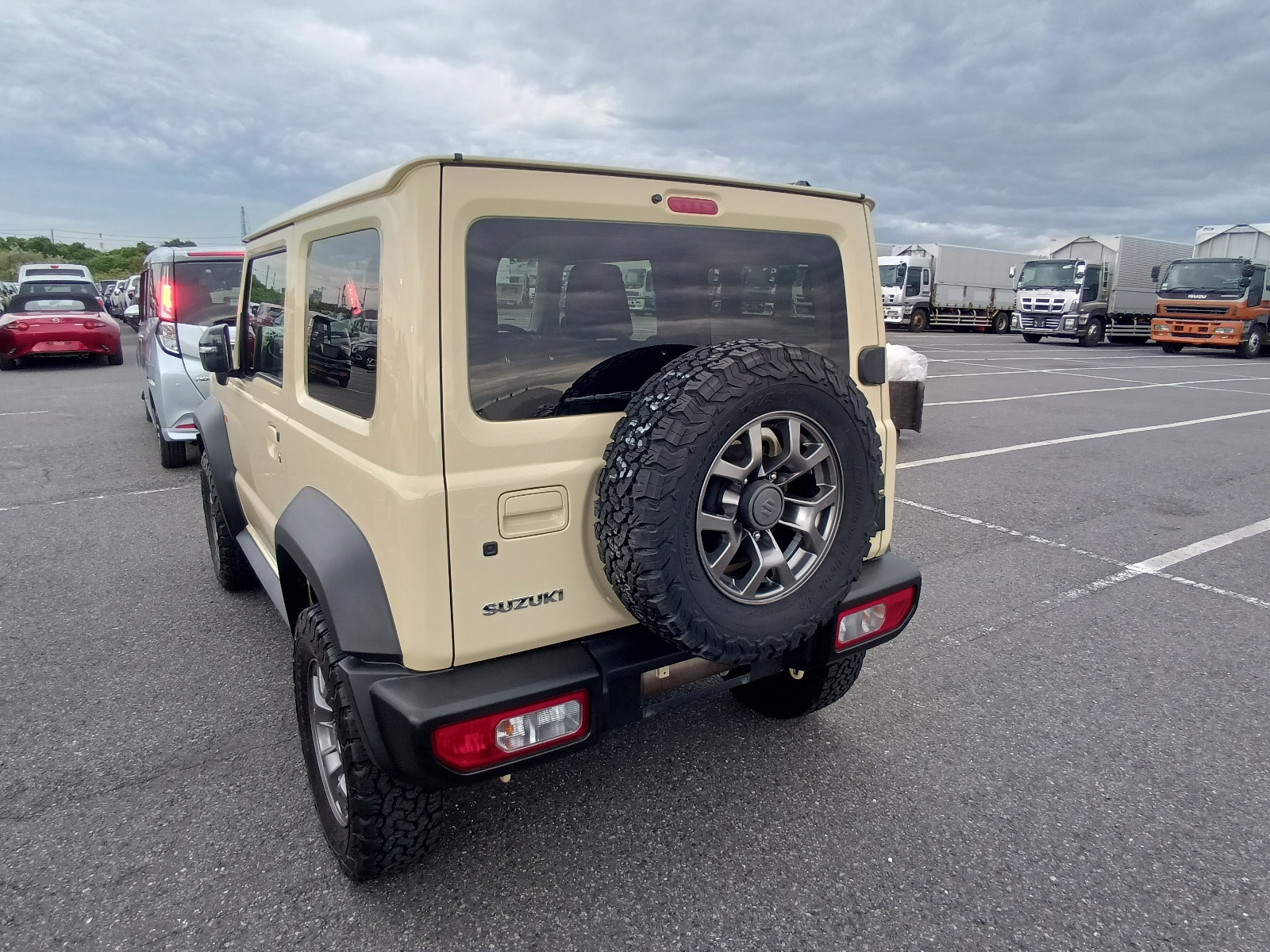 SUZUKI JIMNY SIERRA