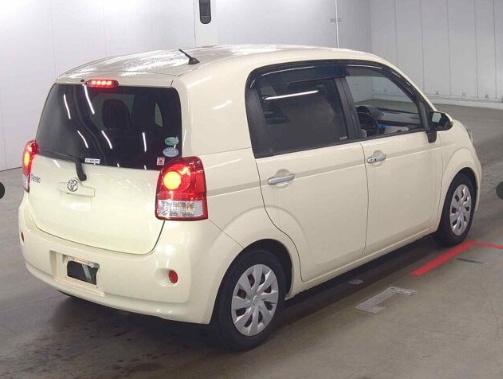 TOYOTA PORTE