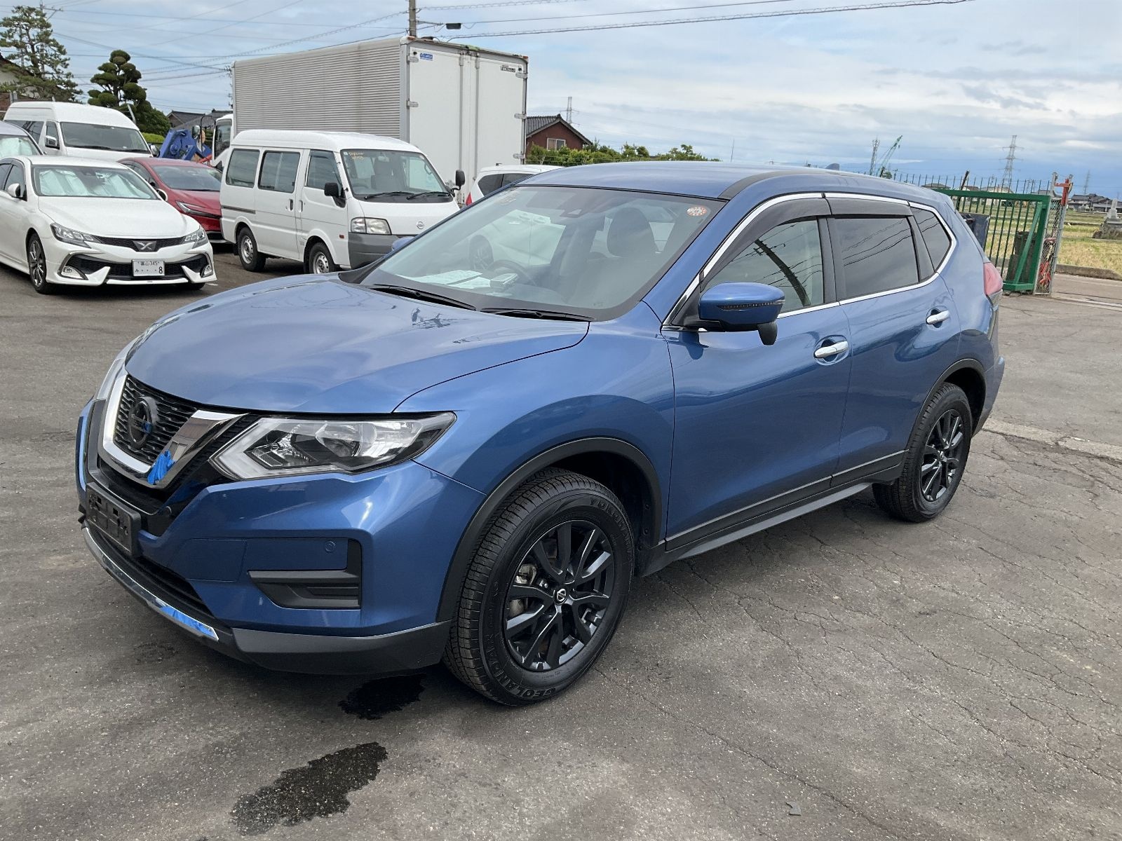 NISSAN X-TRAIL