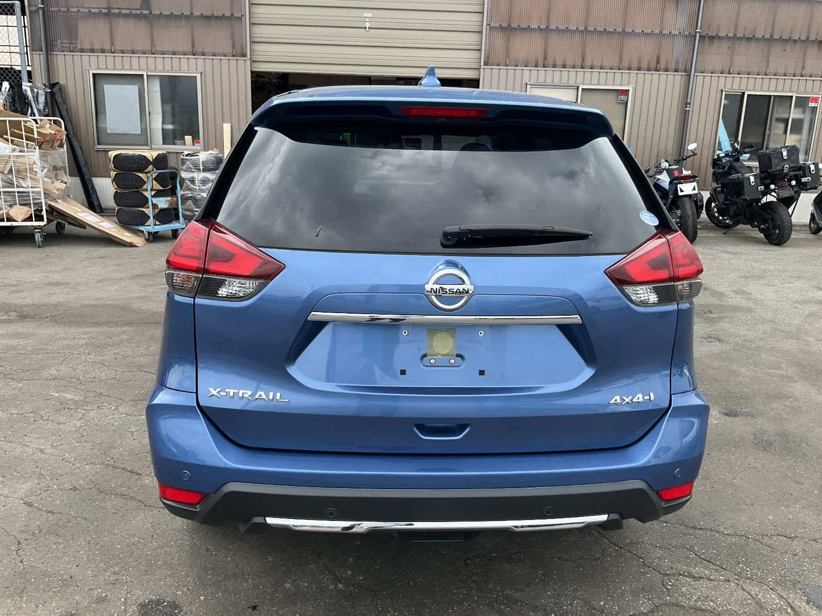 NISSAN X-TRAIL