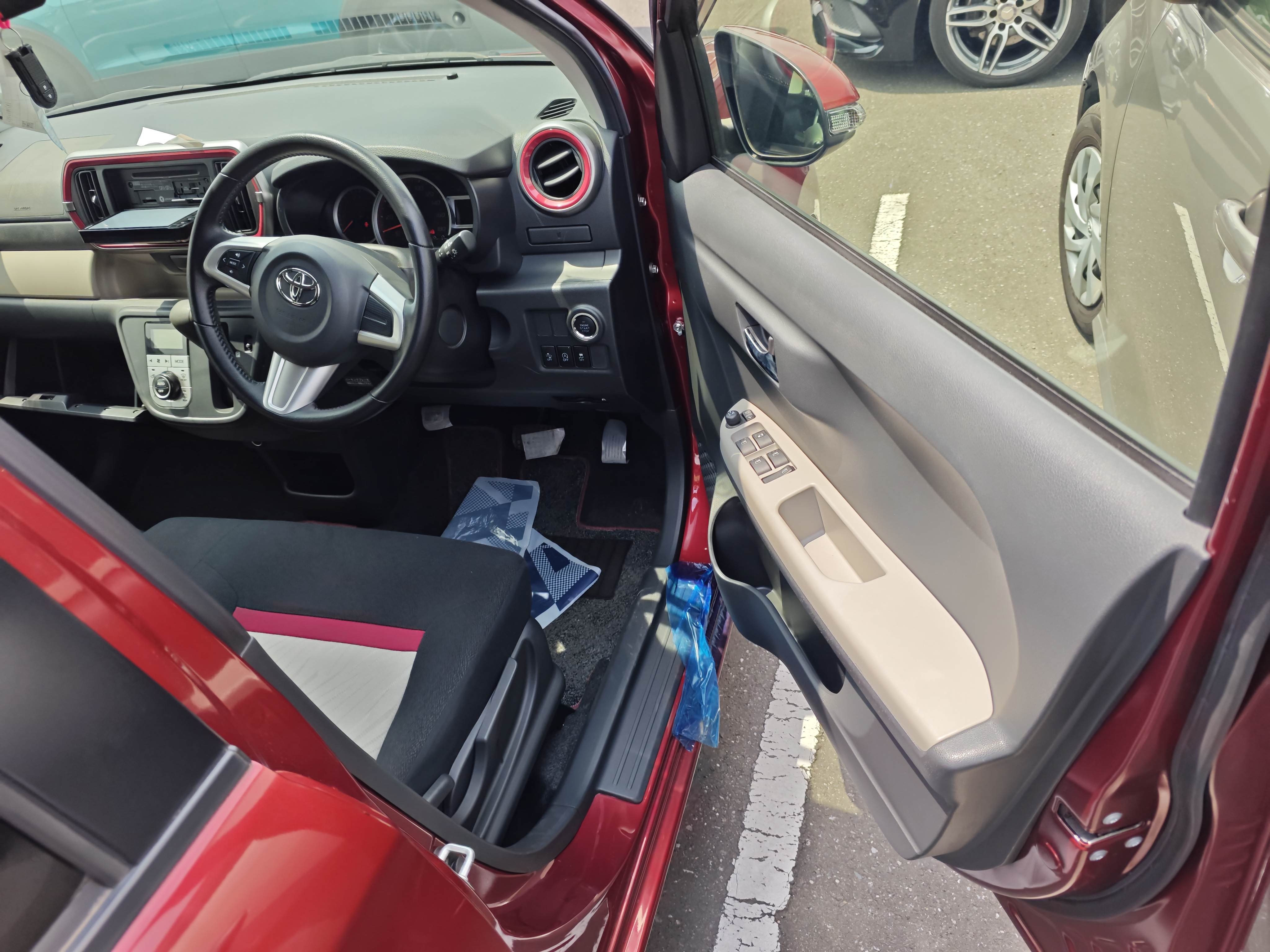 TOYOTA Passo