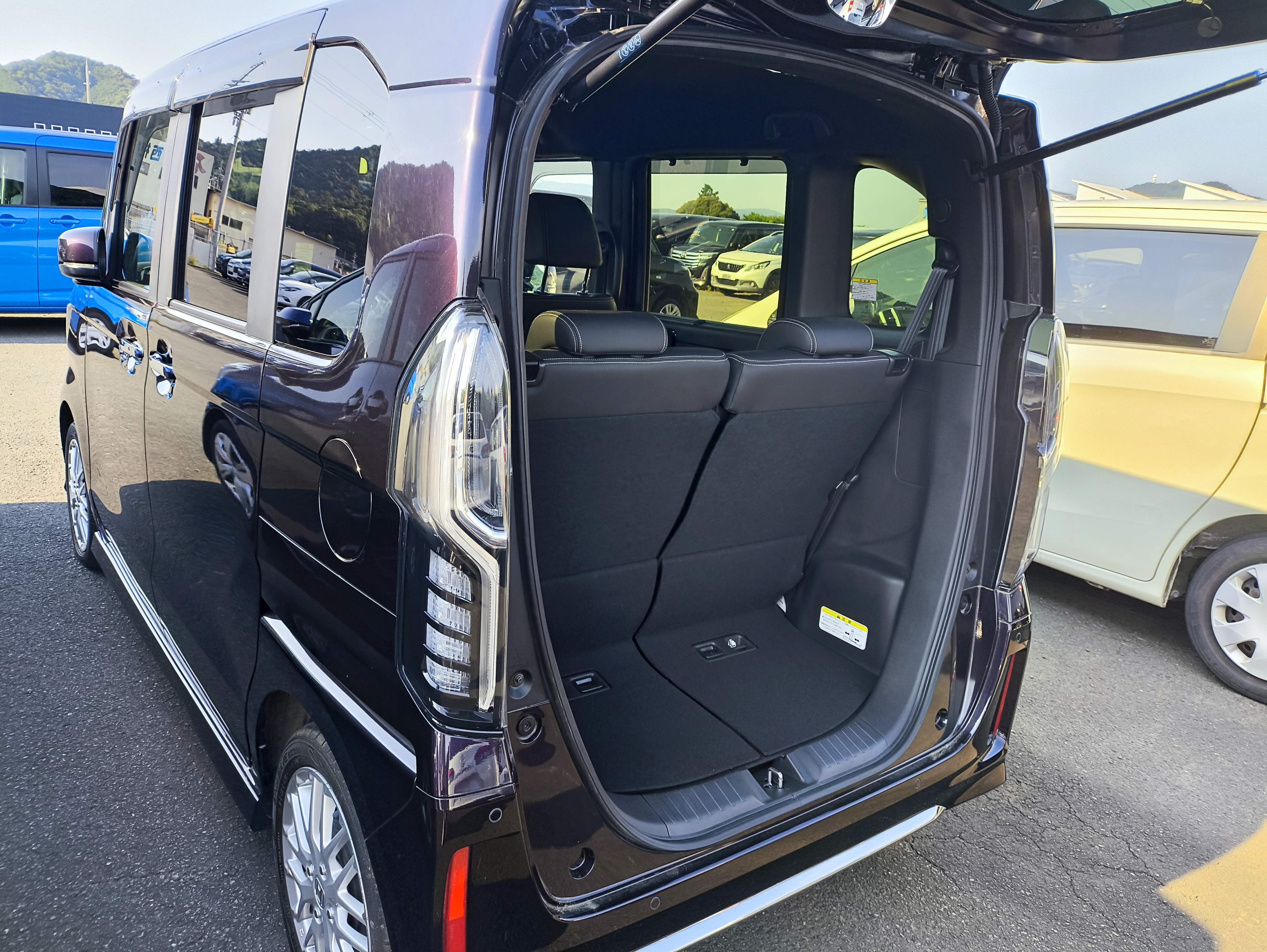 HONDA N BOX