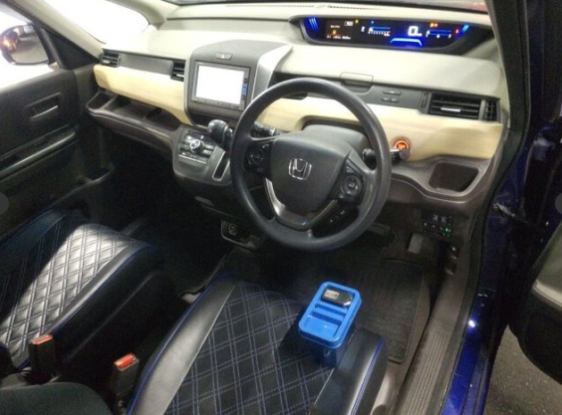 HONDA FREED
