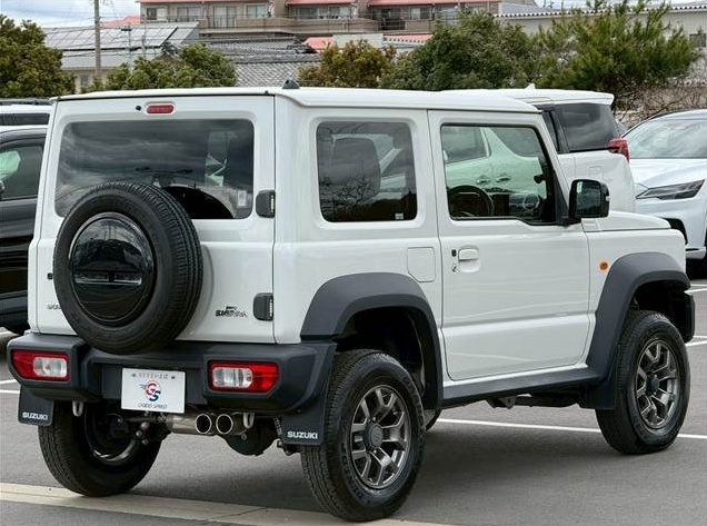 Suzuki Jimny Sierra