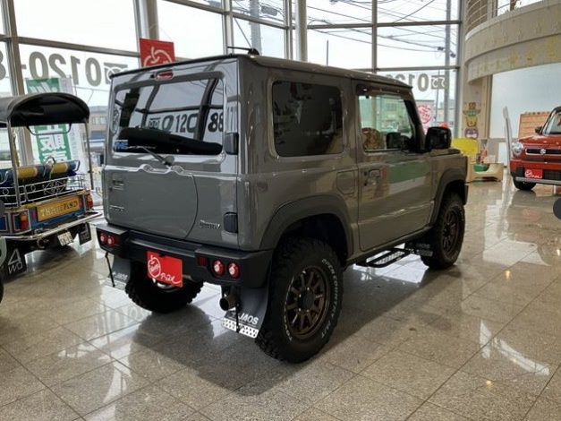 SUZUKI JIMNY