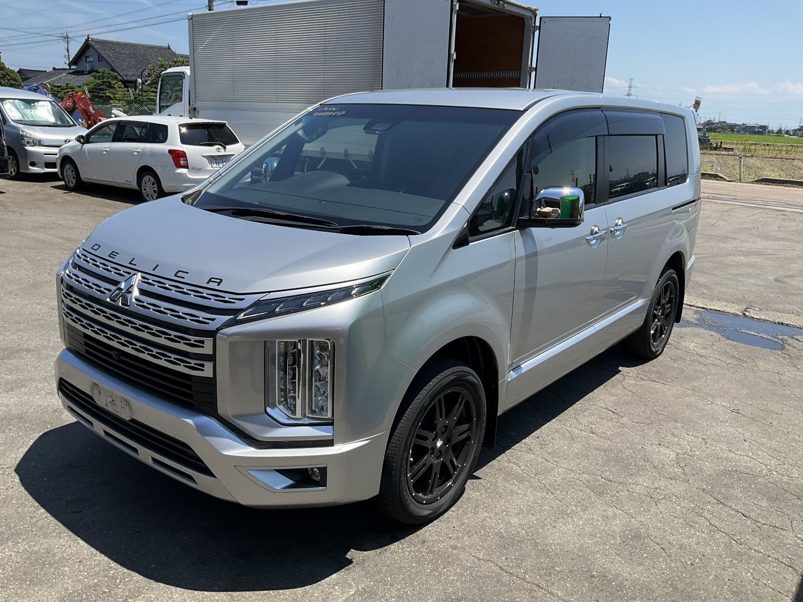 Mitsubishi Delica D:5