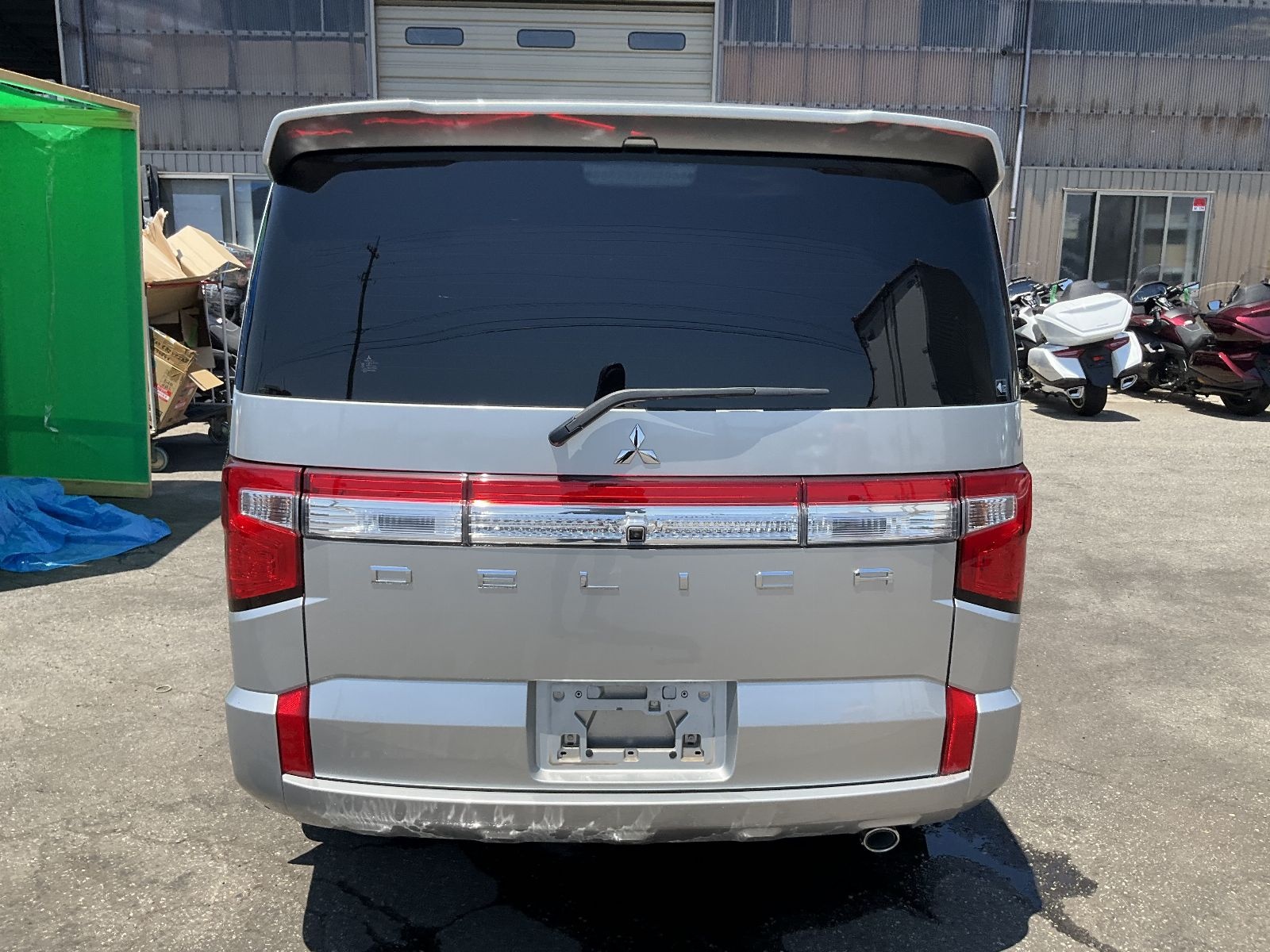 Mitsubishi Delica D:5