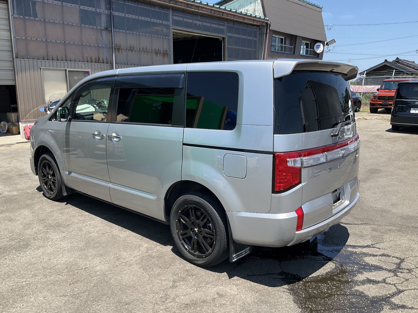 Mitsubishi Delica D:5