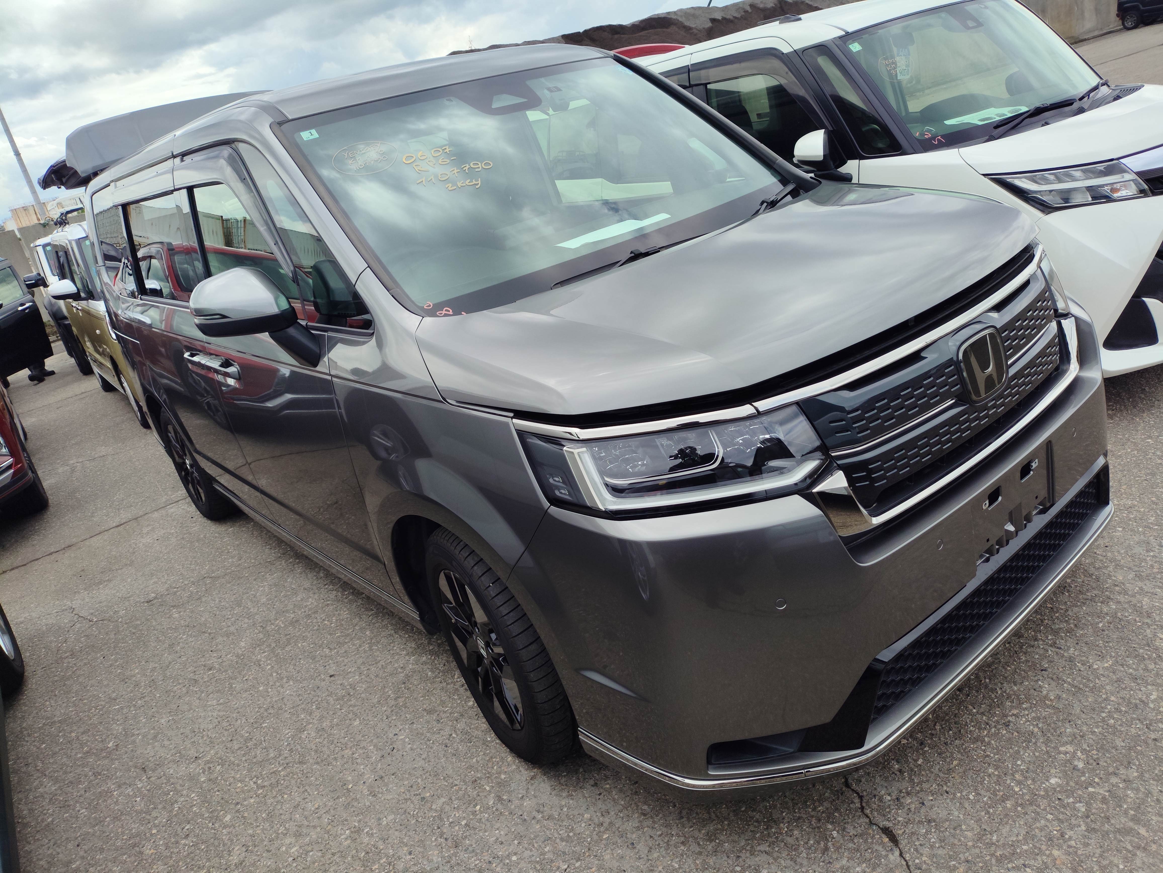 HONDA STEPWGN SPADA