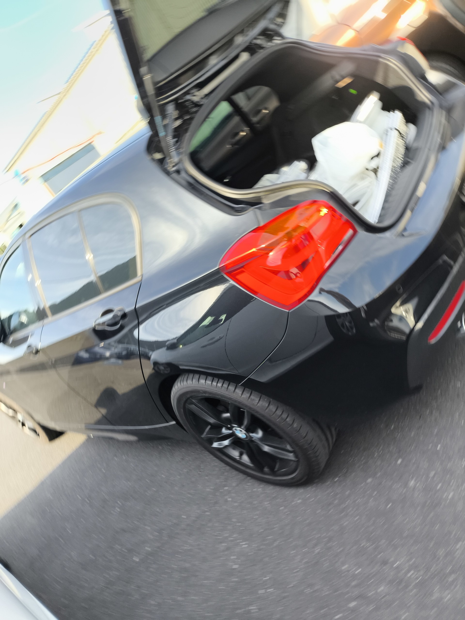 BMW 1 SERIES