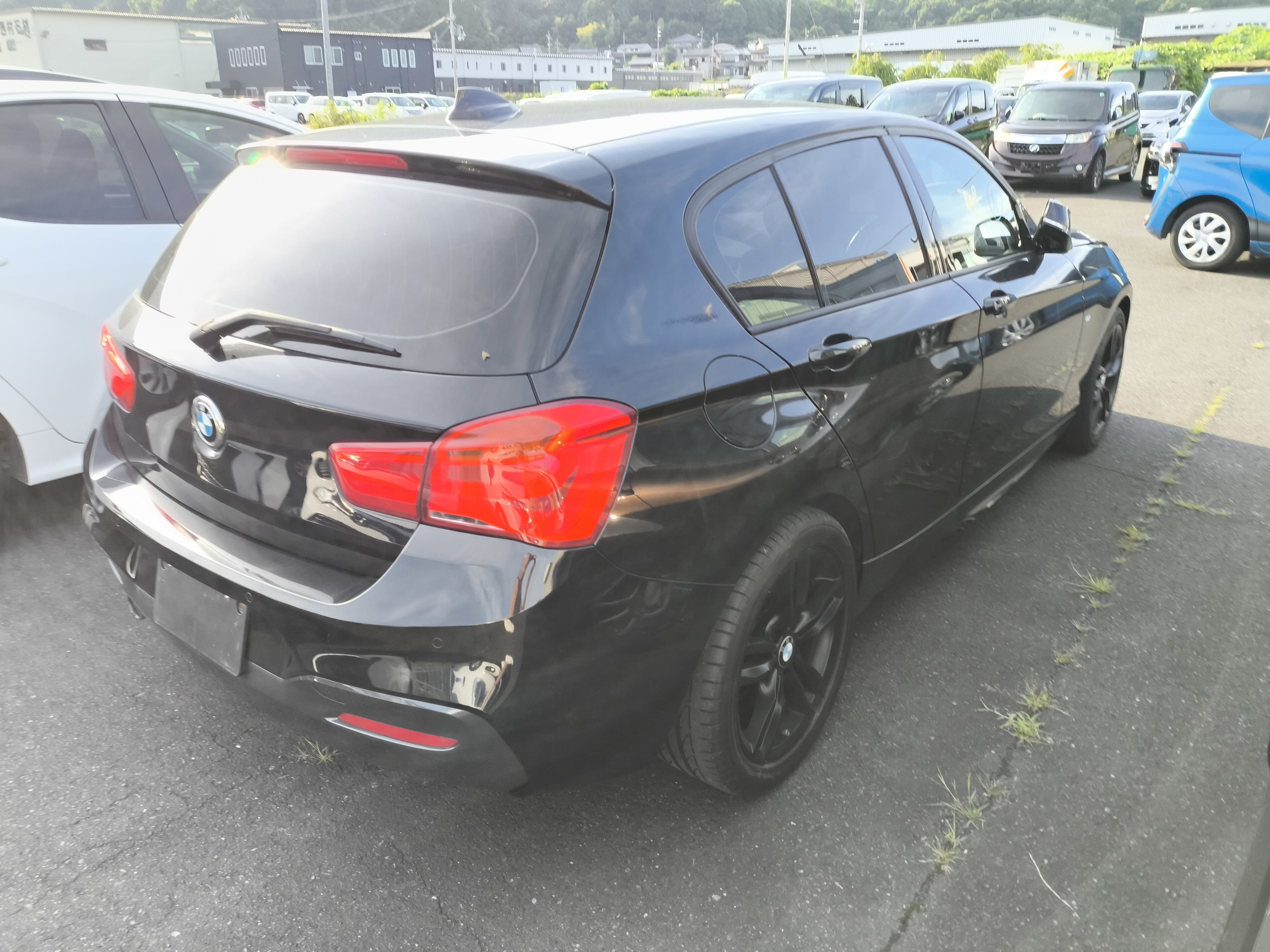 BMW 1 SERIES