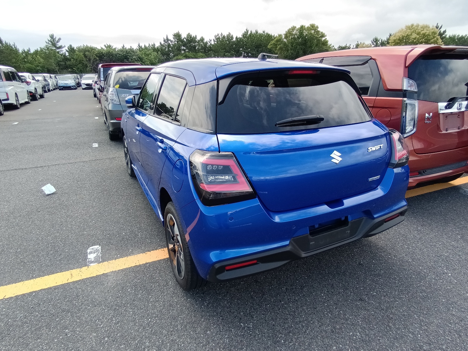 SUZUKI SWIFT
