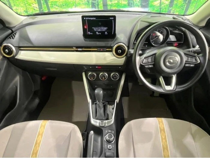 MAZDA Mazda2