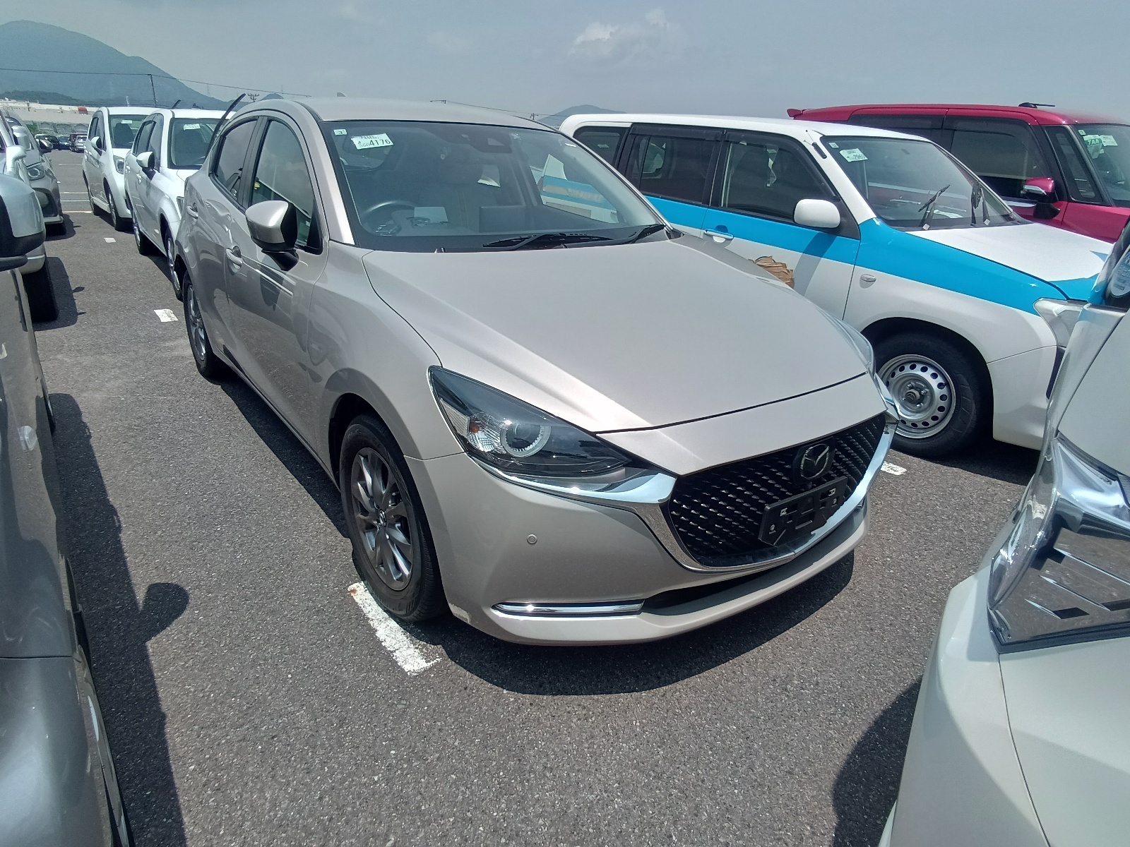 MAZDA Mazda2