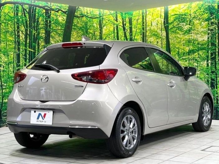 MAZDA Mazda2