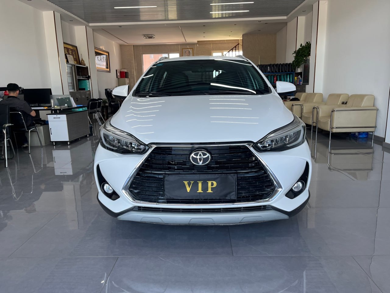 Toyota Yaris L
