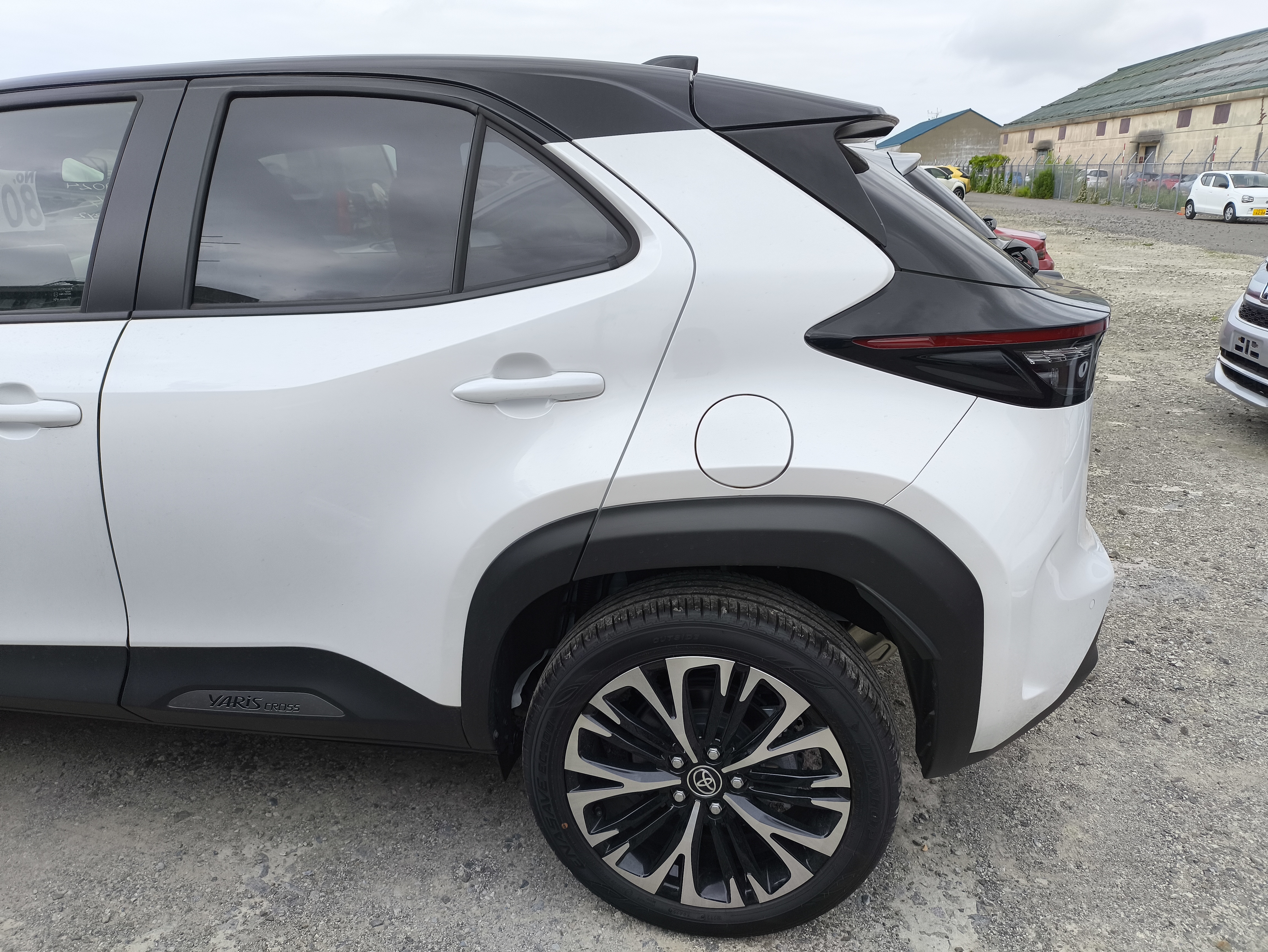 TOYOTA YARIS CROSS