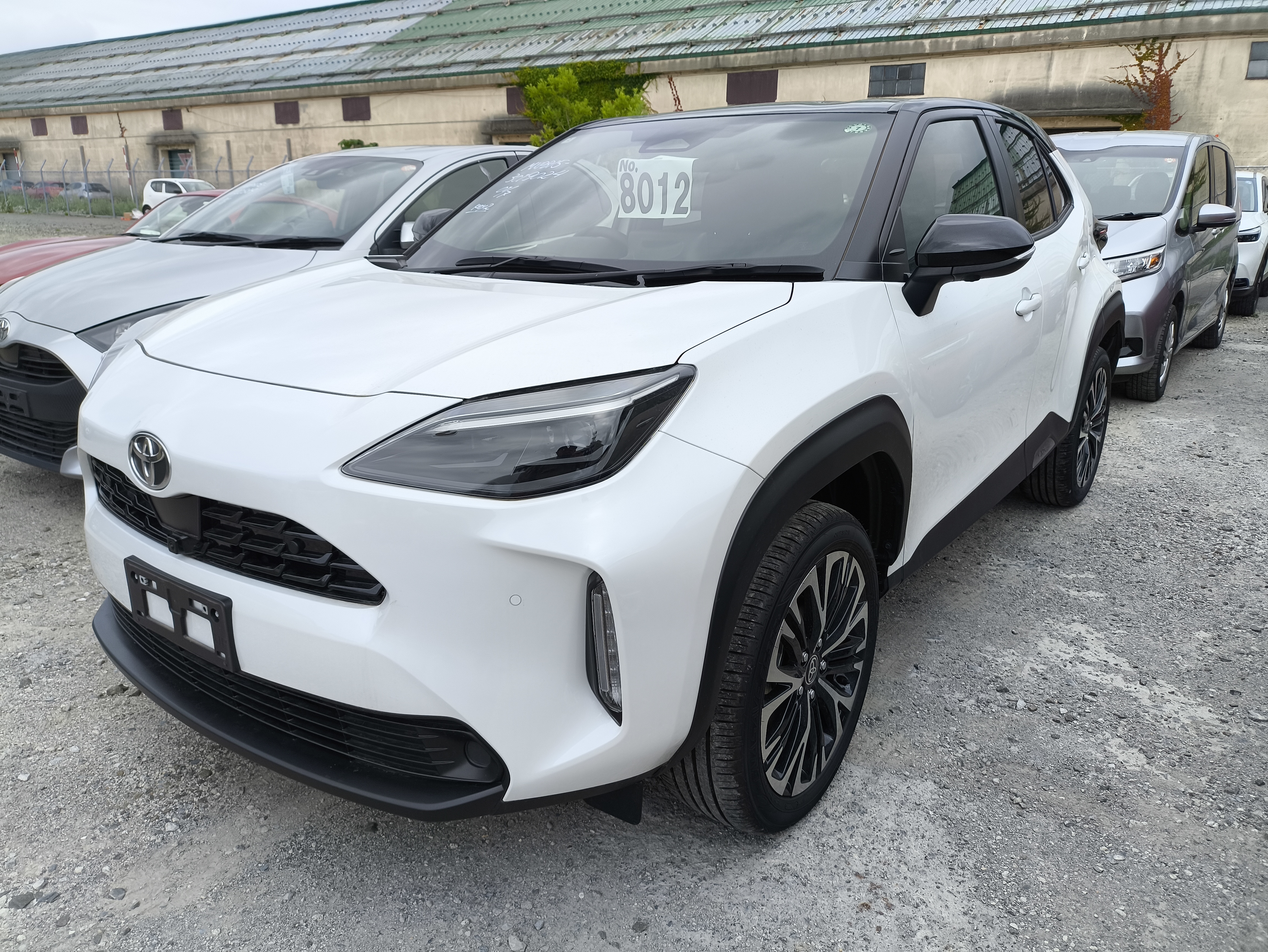 TOYOTA YARIS CROSS