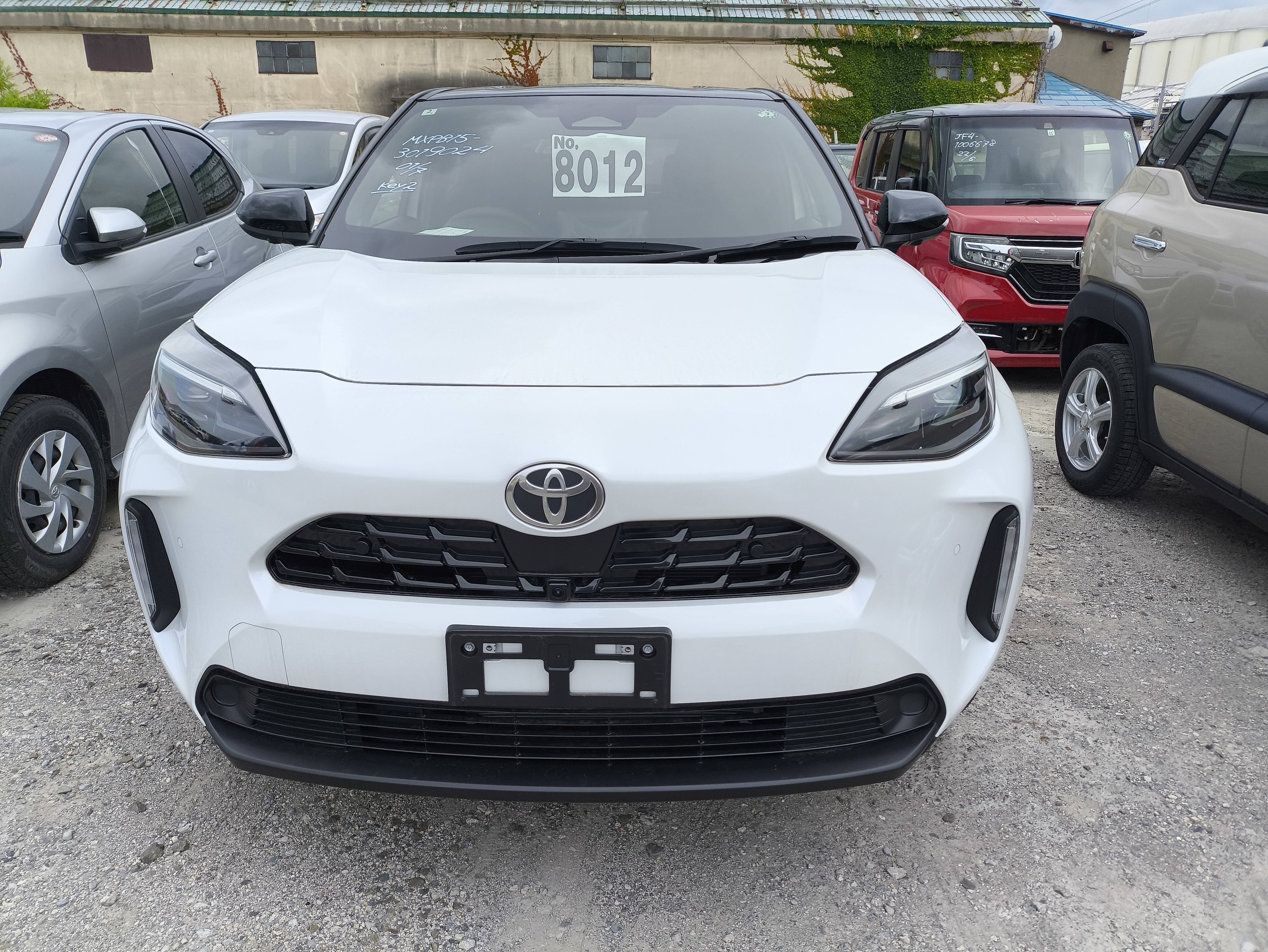 TOYOTA YARIS CROSS