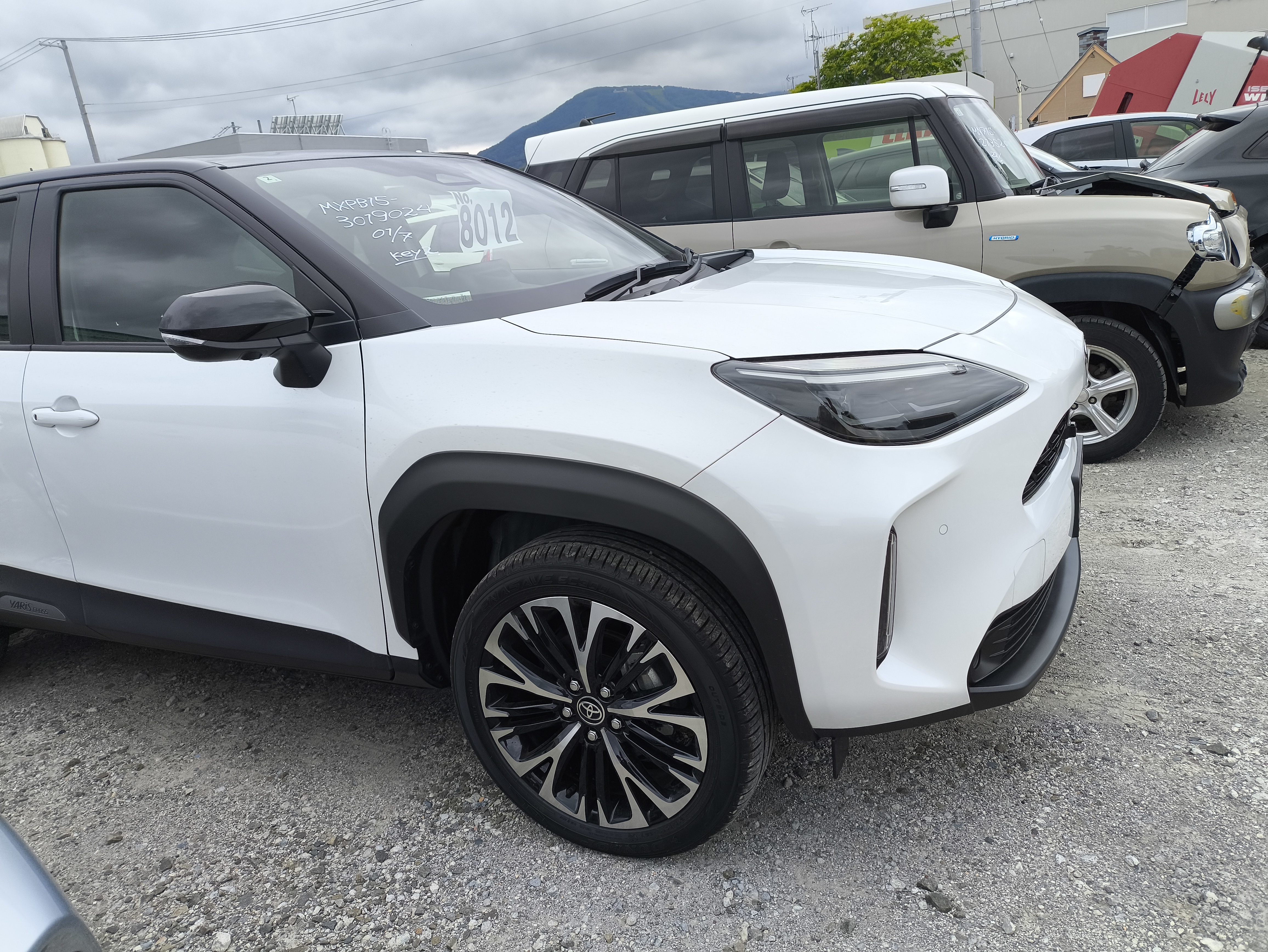TOYOTA YARIS CROSS