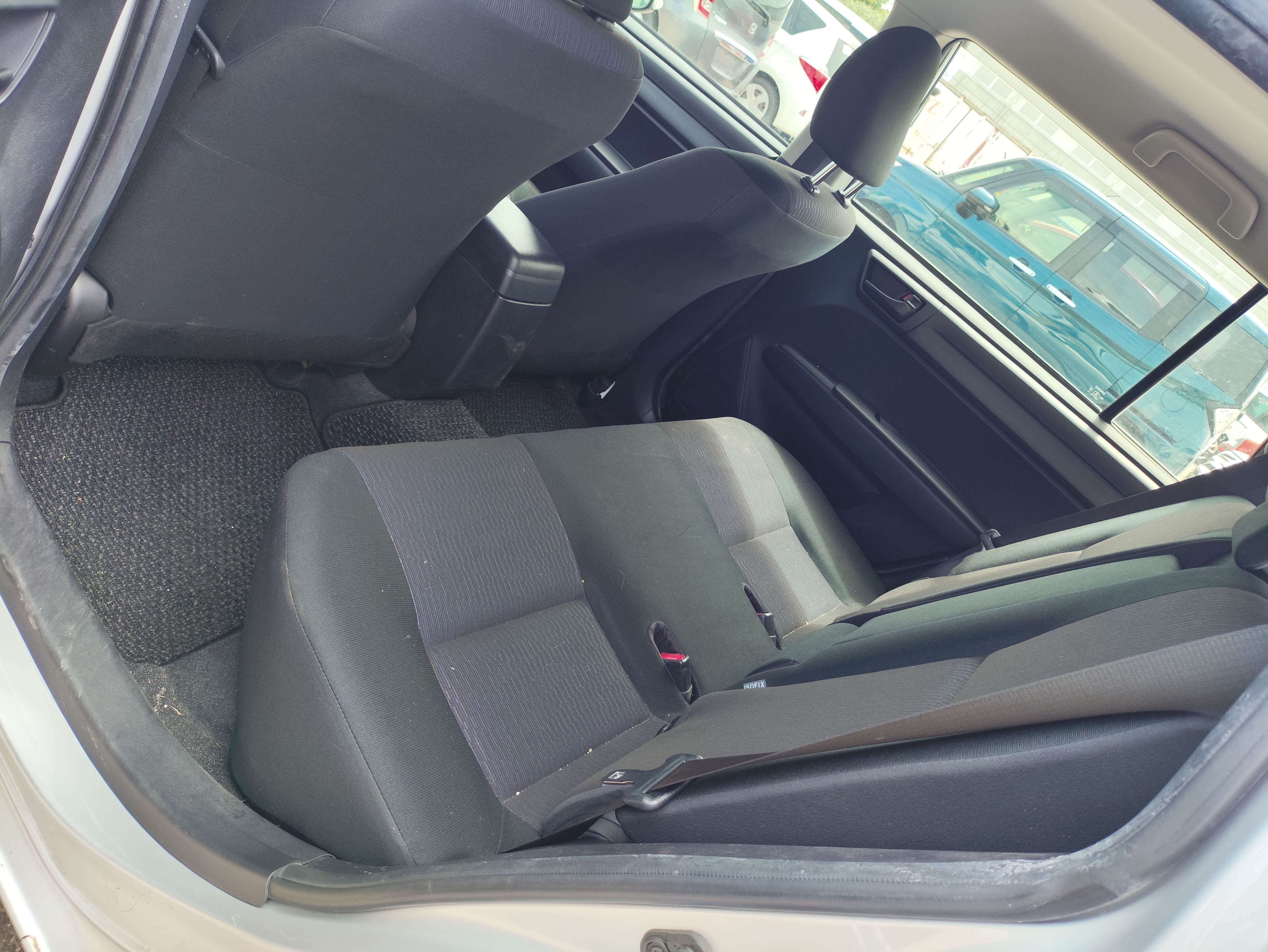 TOYOTA COROLLA FIELDER