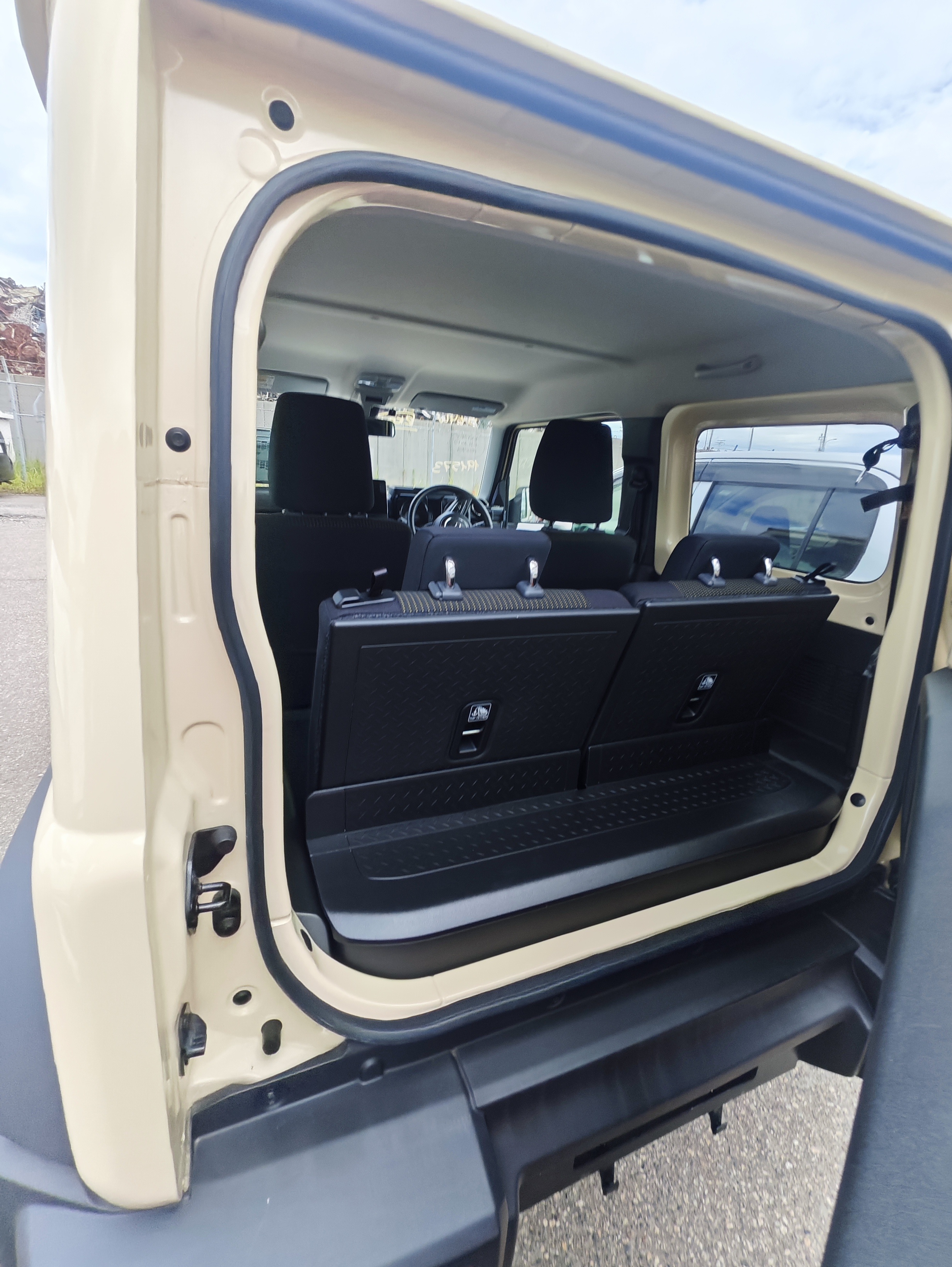 SUZUKI JIMNY