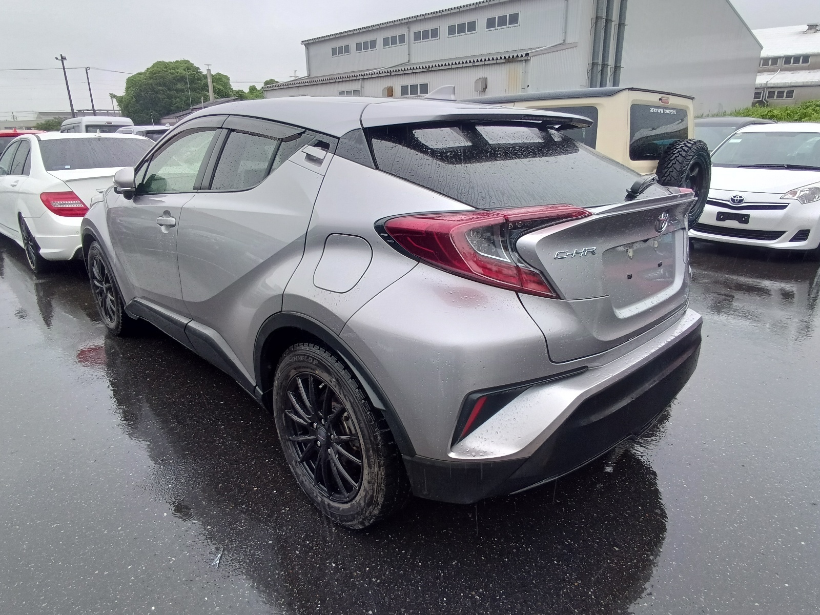 TOYOTA C-HR