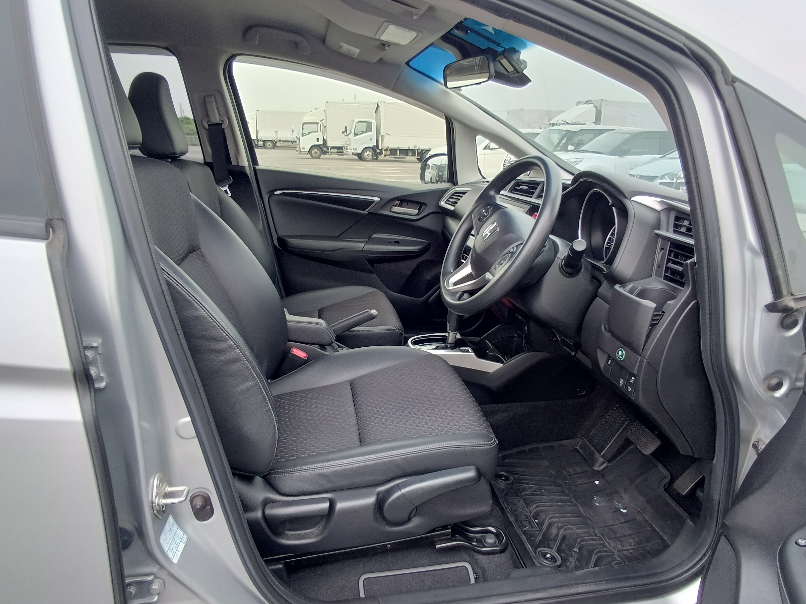 HONDA FIT