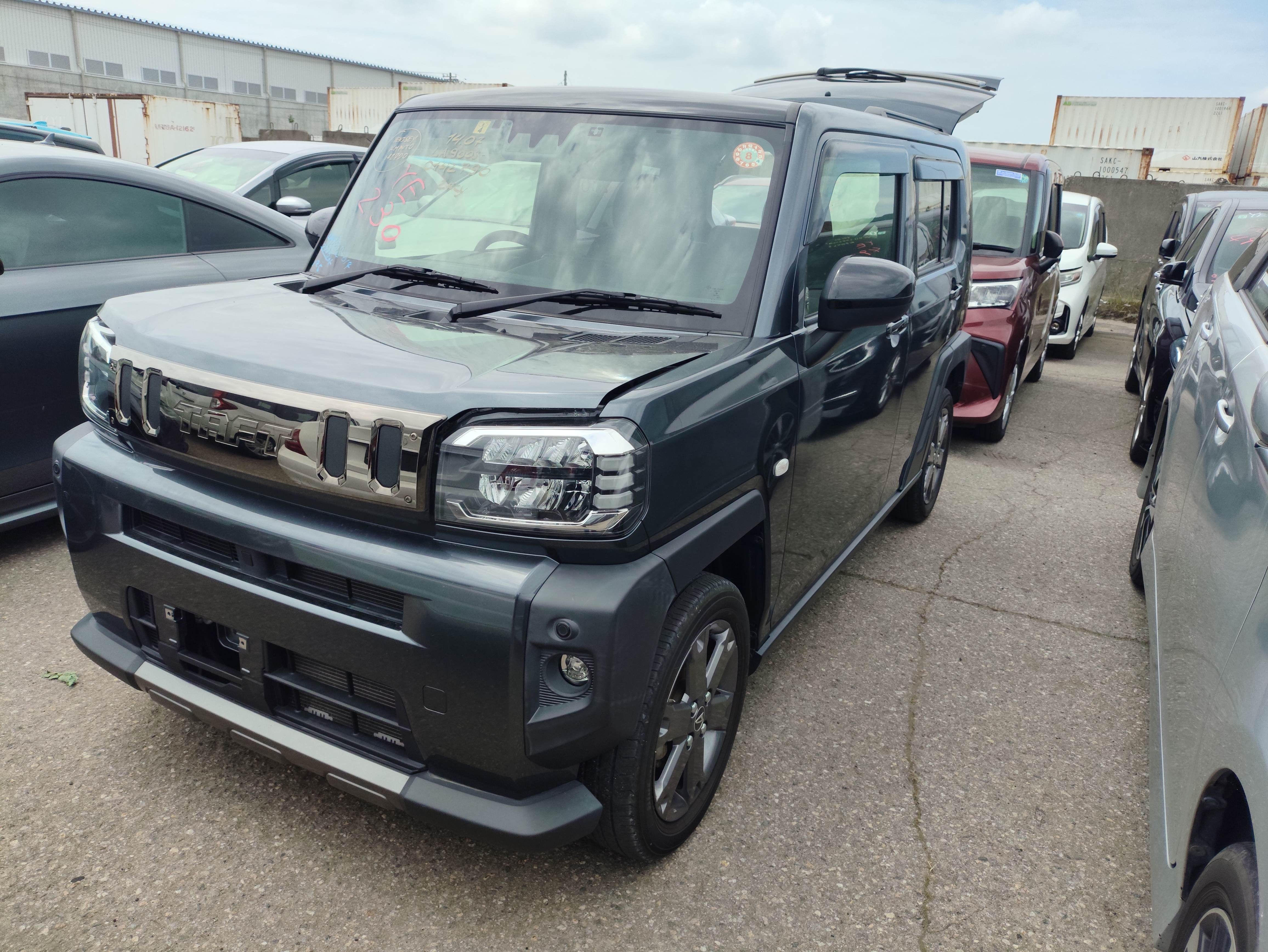 DAIHATSU TAFT