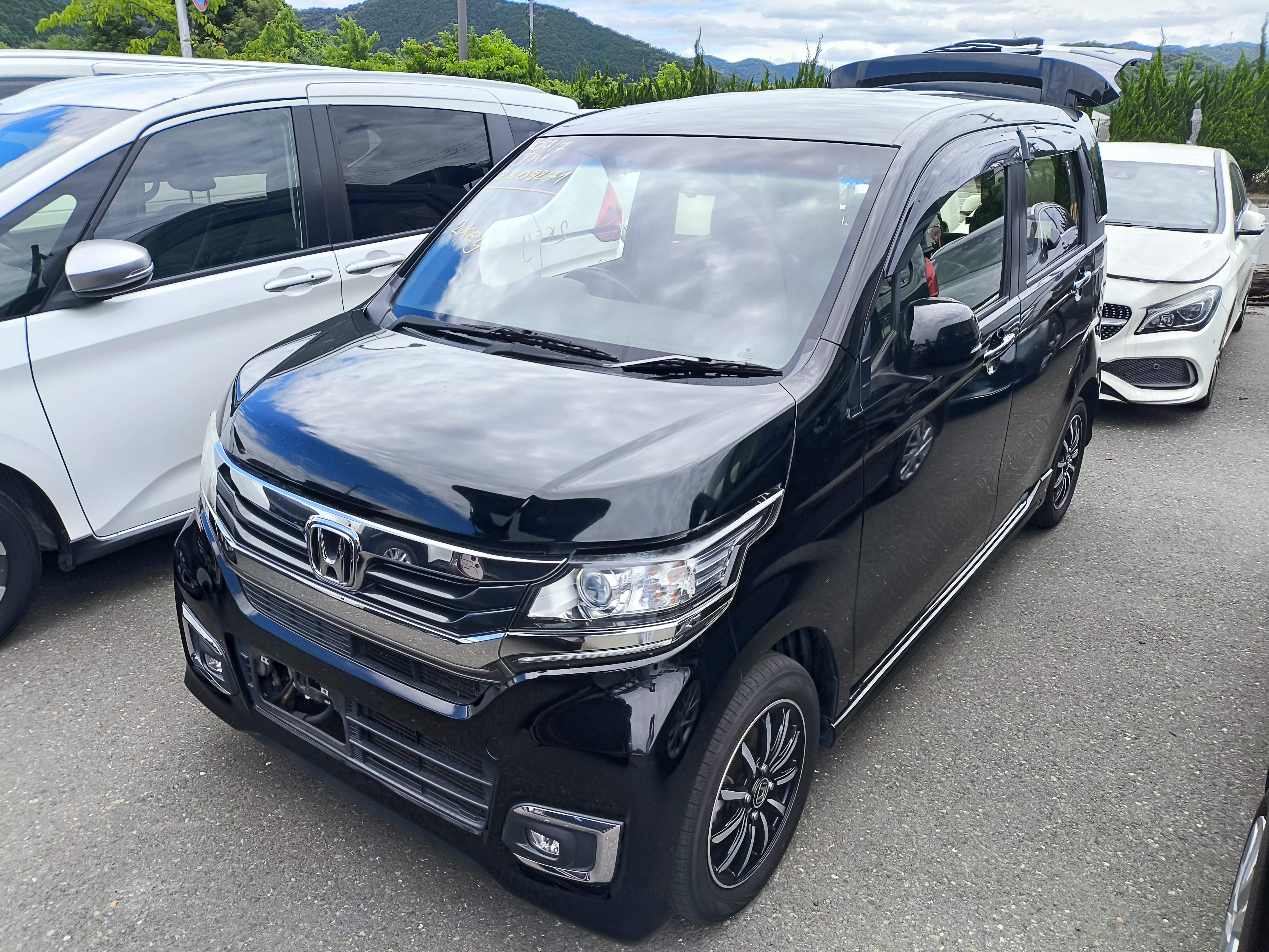 HONDA N-WGN