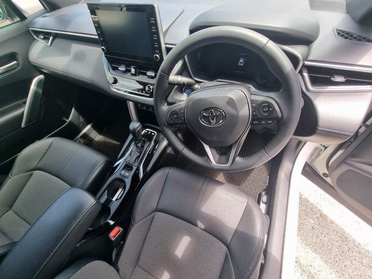 TOYOTA COROLLA CROSS
