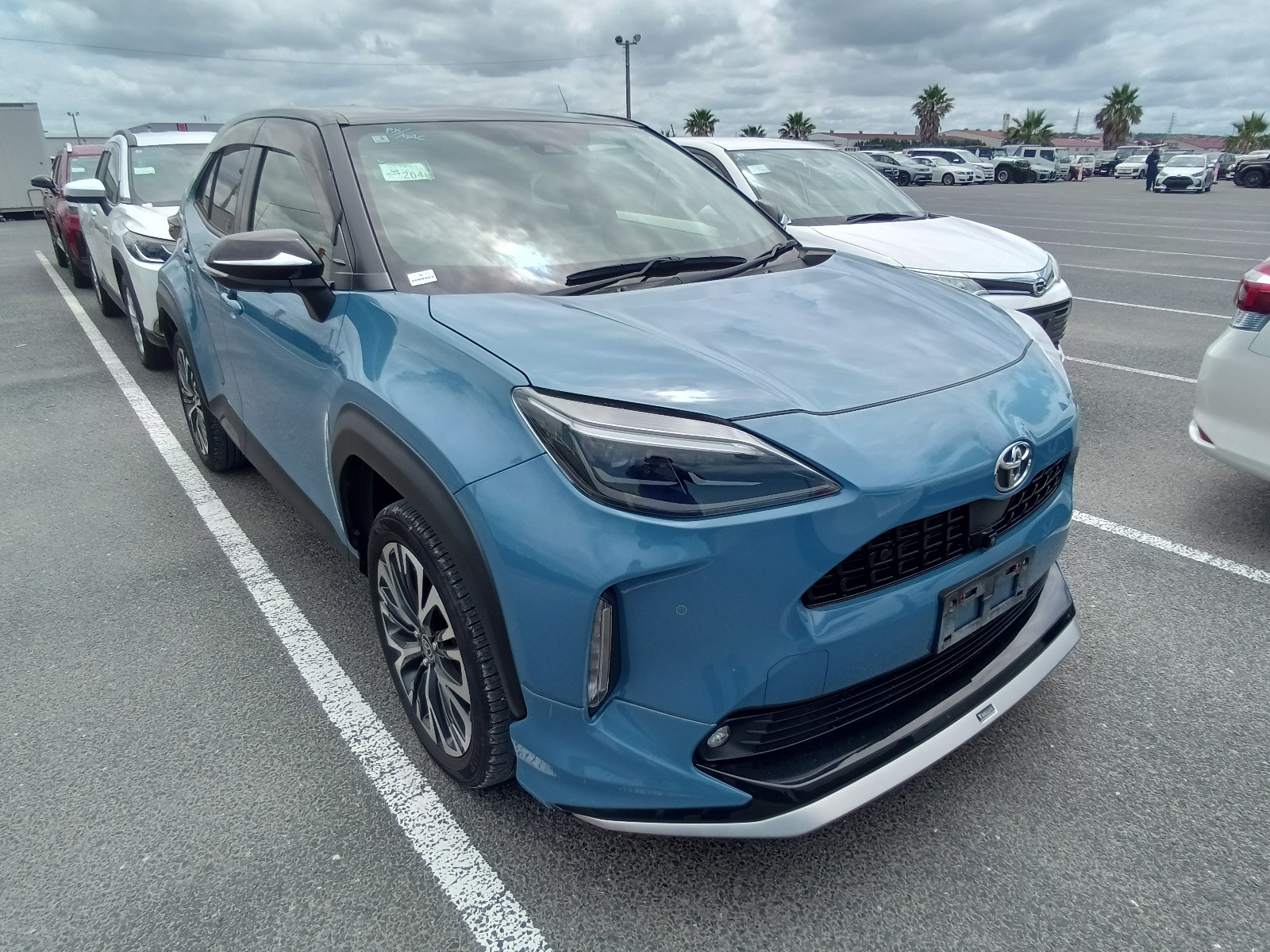 TOYOTA YARIS CROSS
