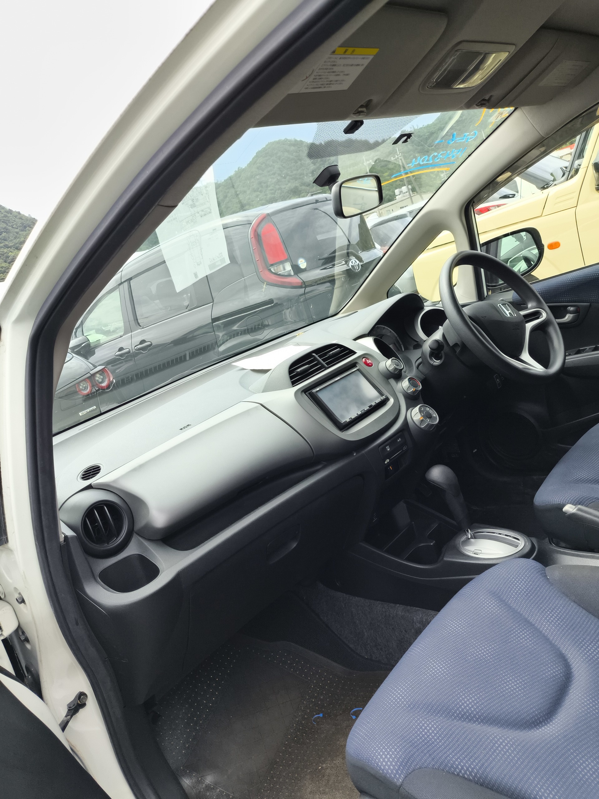 HONDA FIT