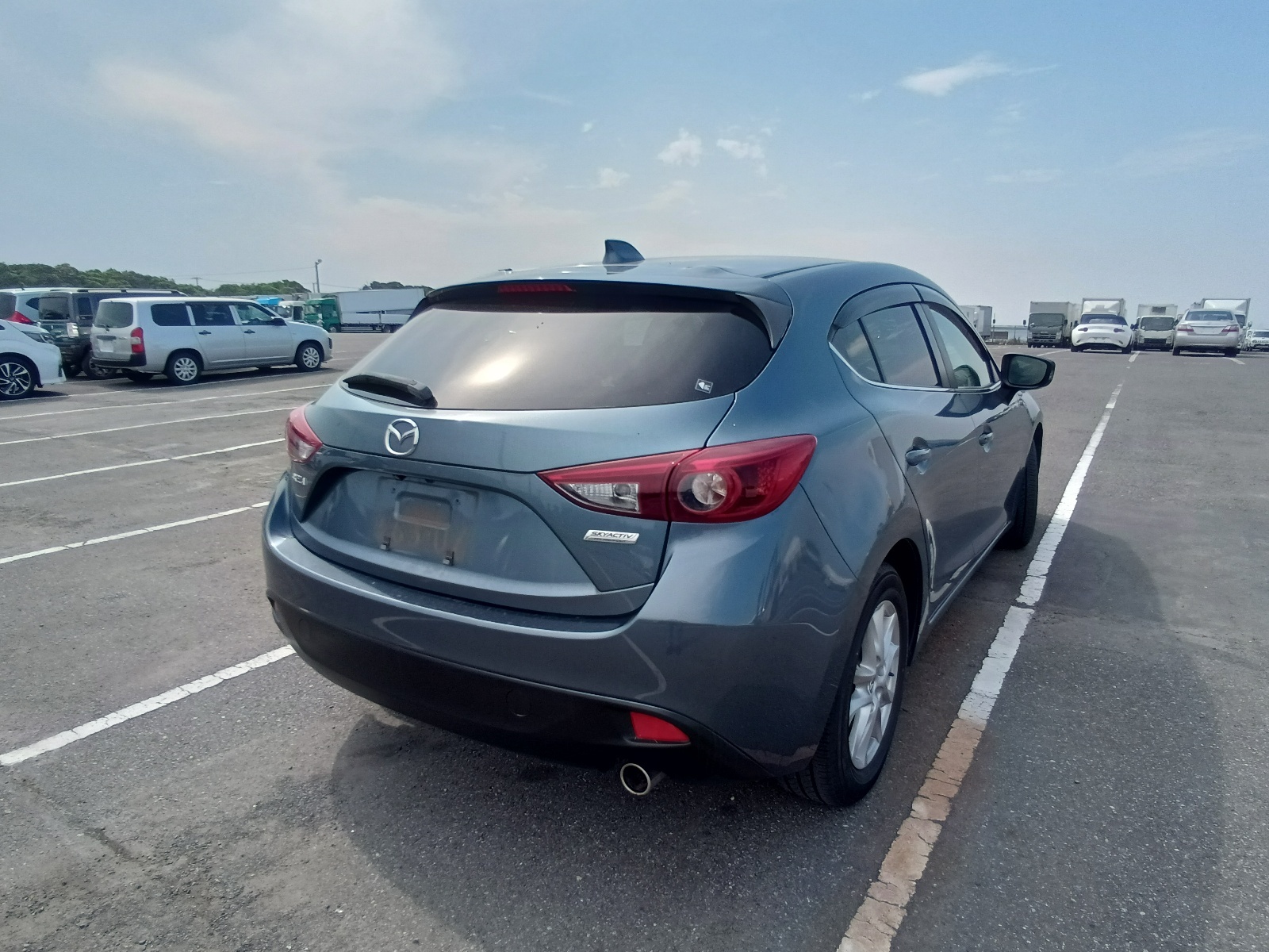 MAZDA AXELA