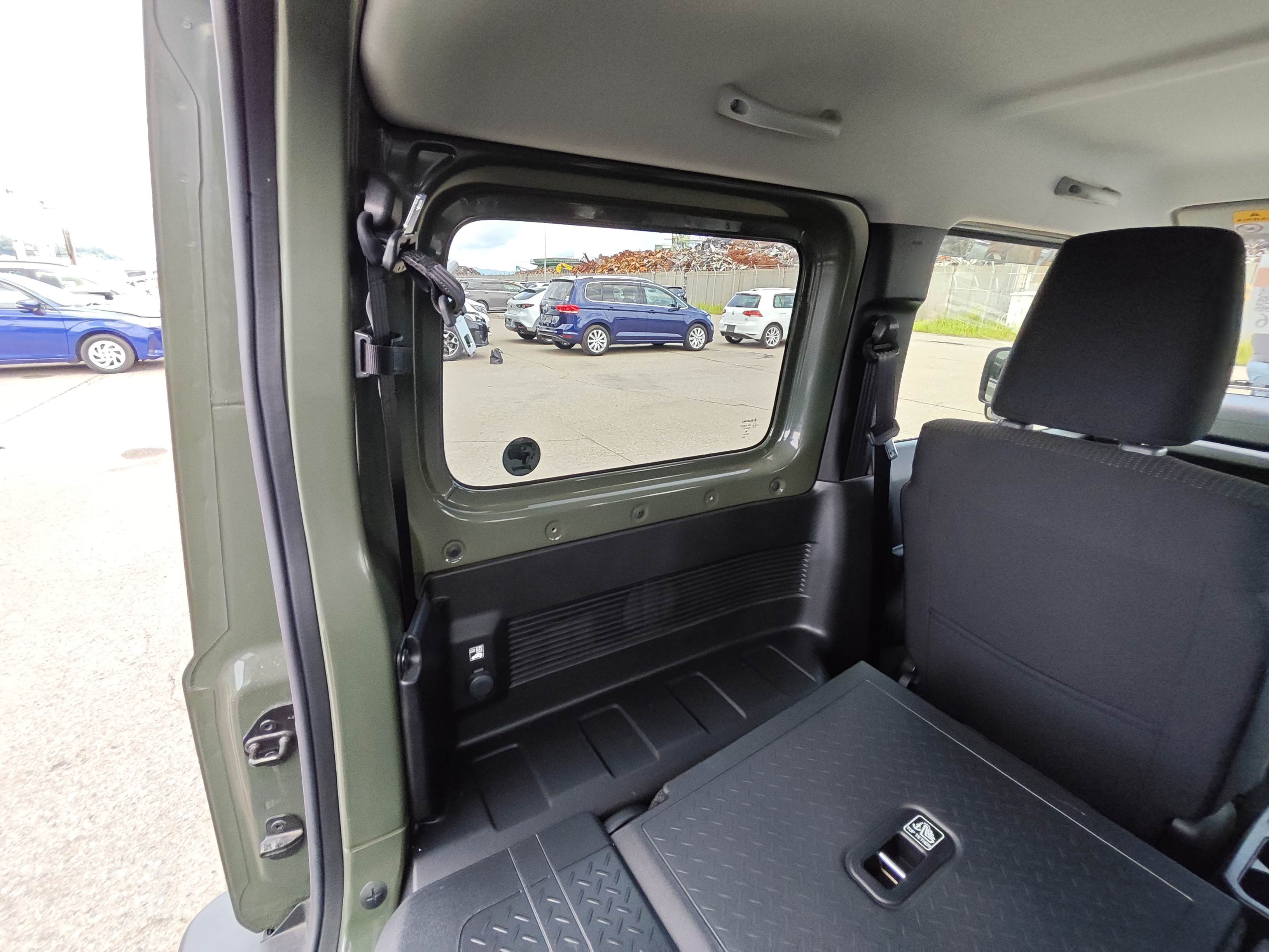SUZUKI JIMNY SIERRA