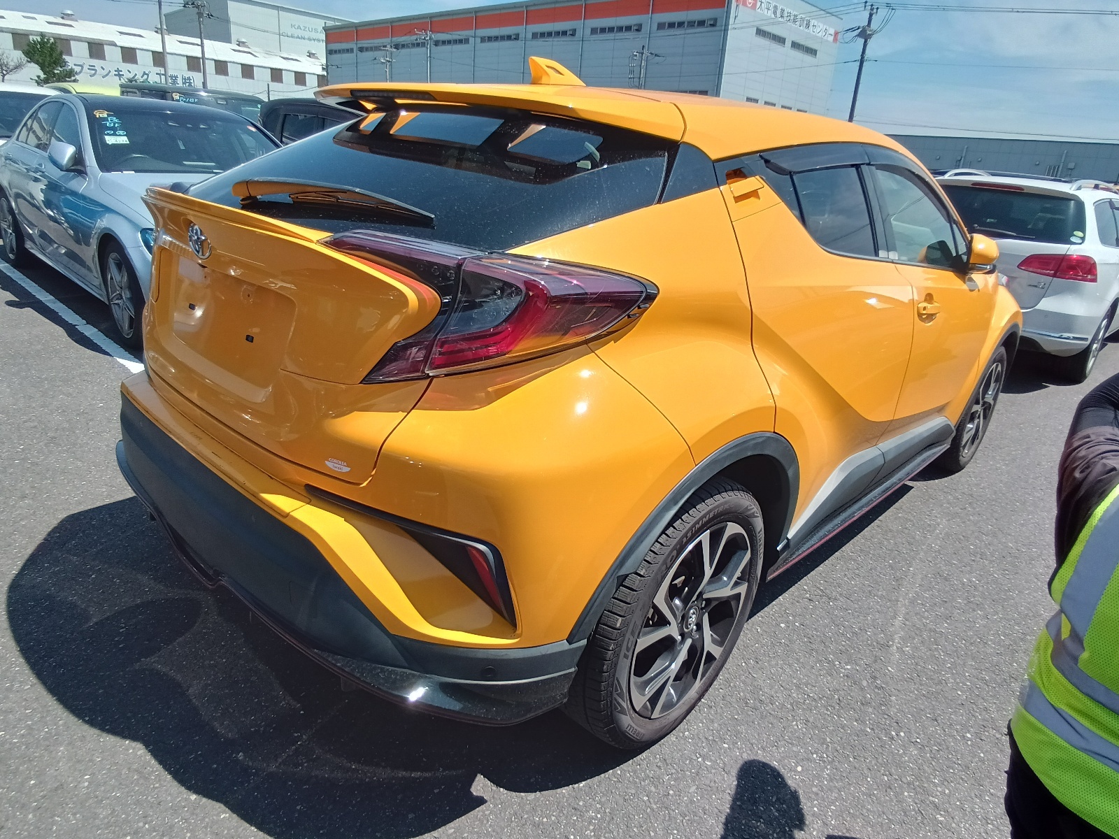 TOYOTA C-HR
