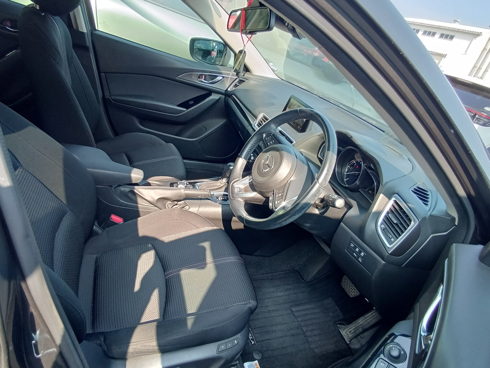 MAZDA AXELA SPORT