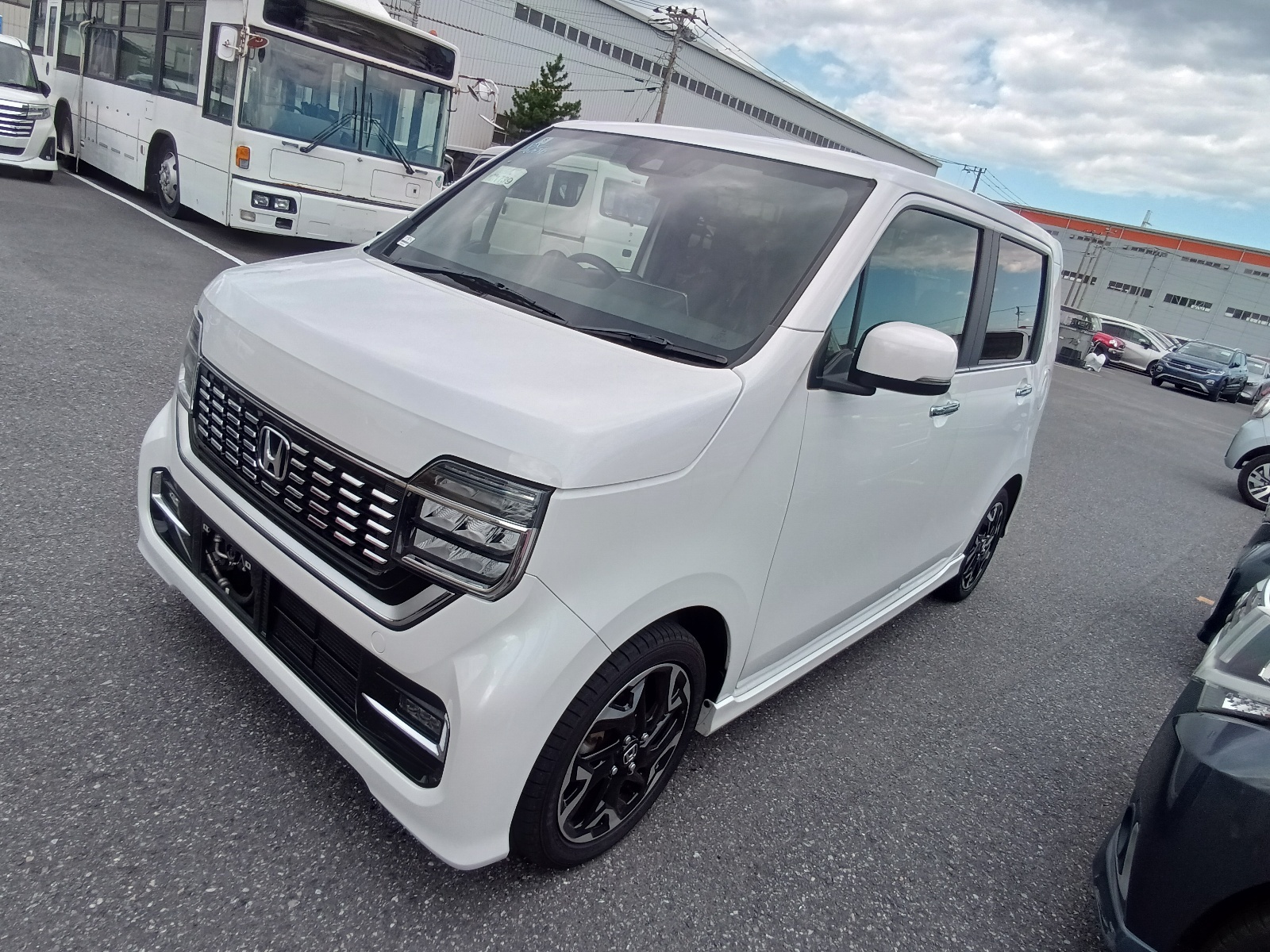 HONDA N-WGN