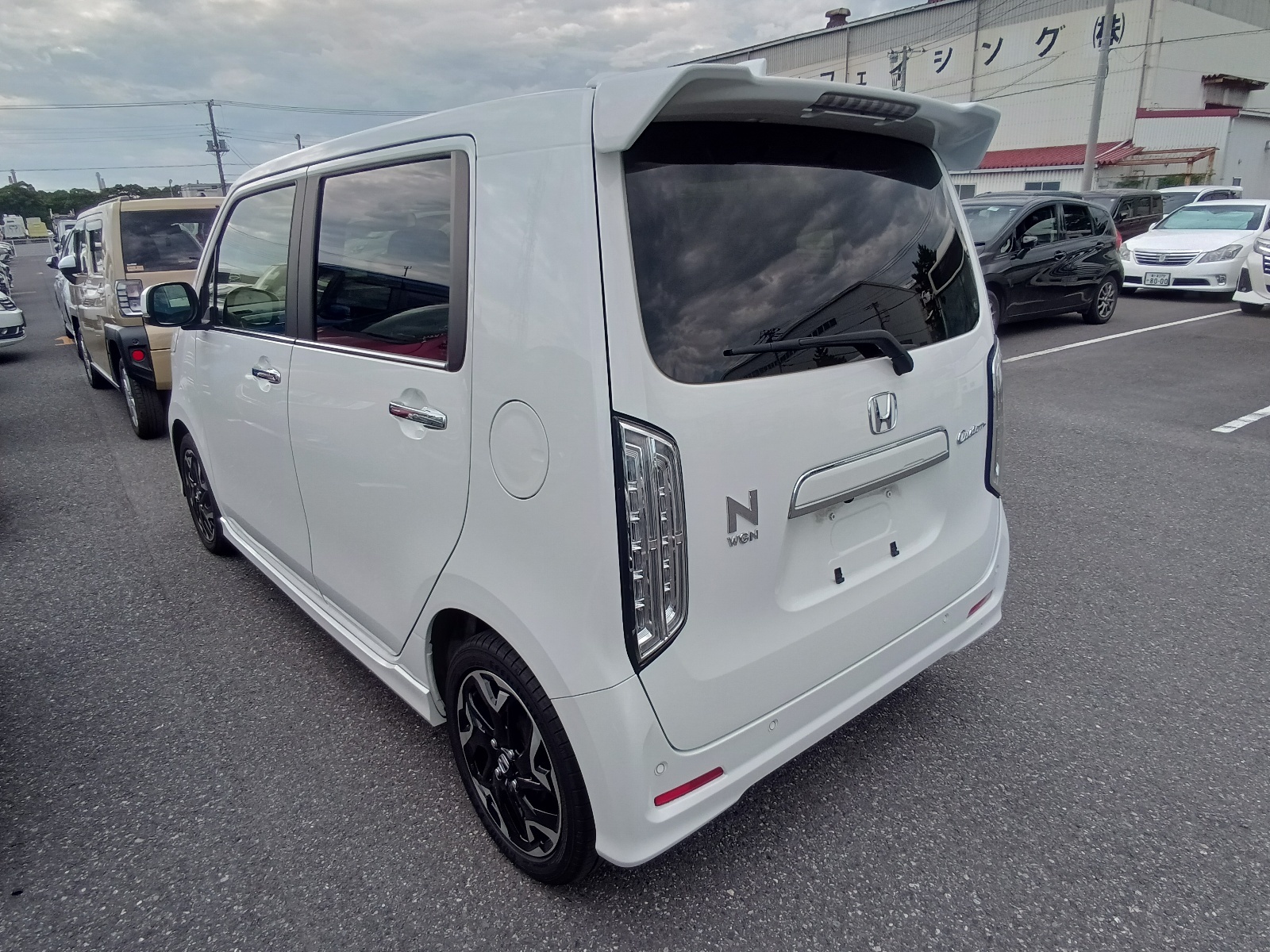 HONDA N-WGN