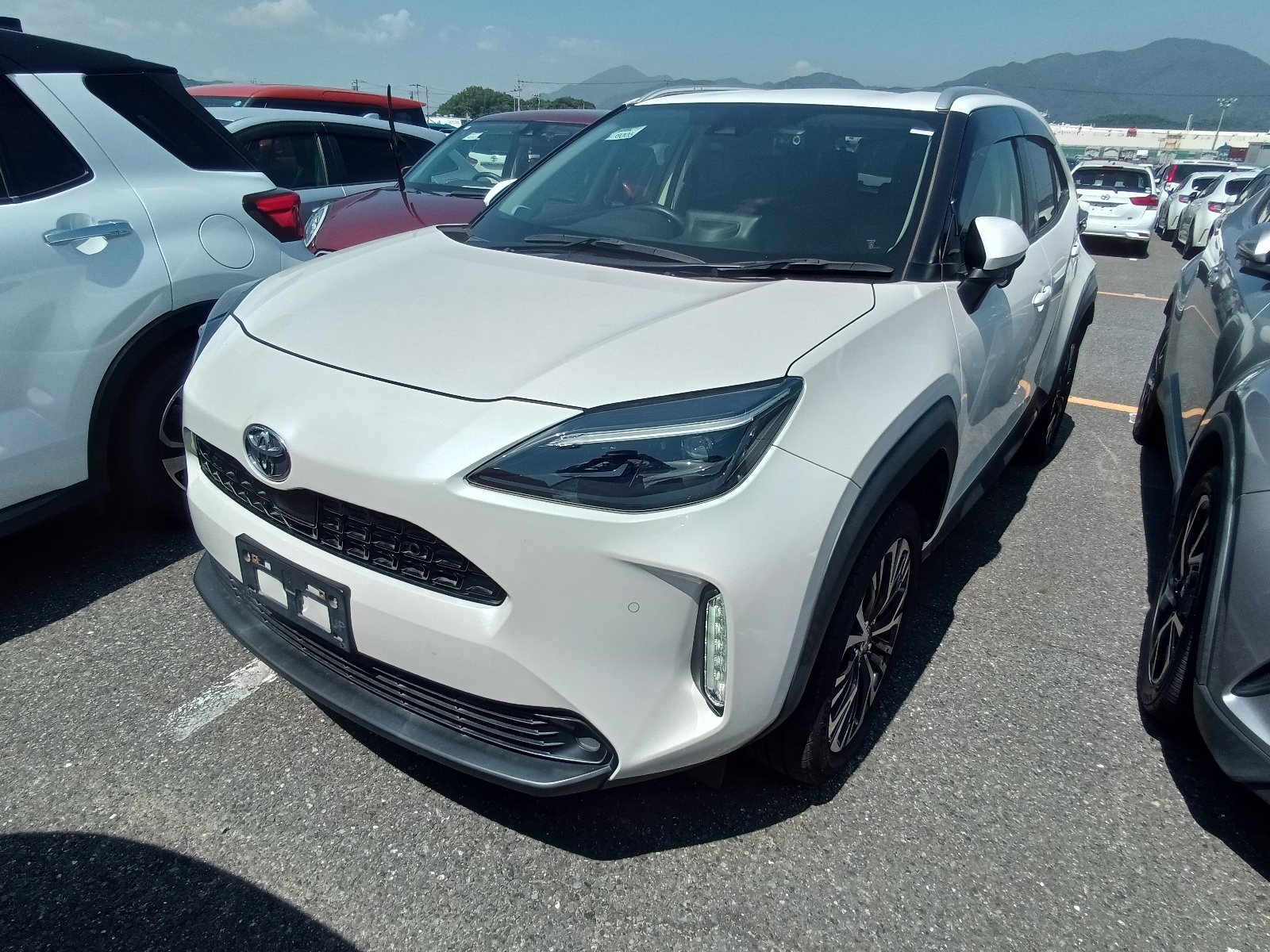 TOYOTA YARIS CROSS