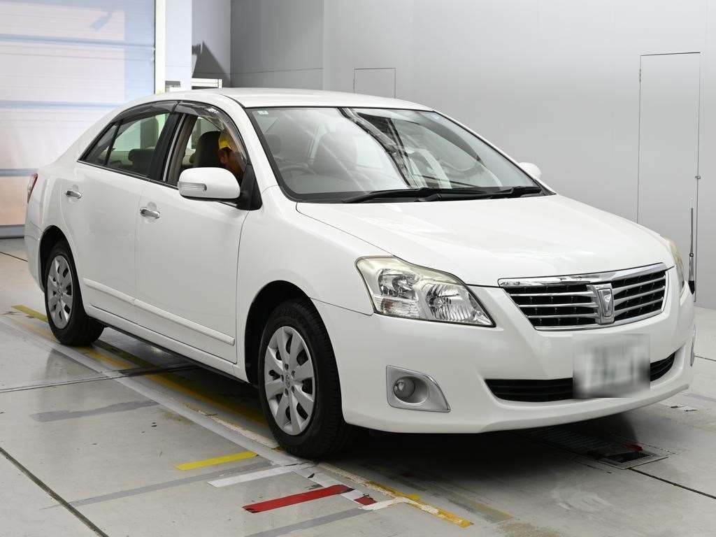 TOYOTA PREMIO