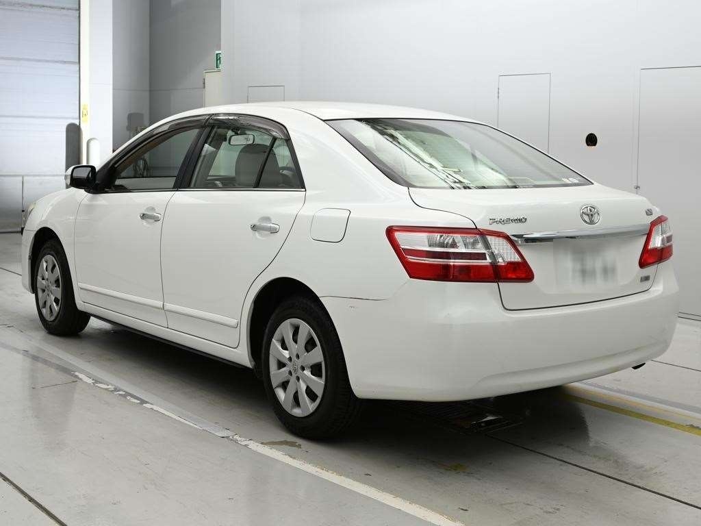 TOYOTA PREMIO