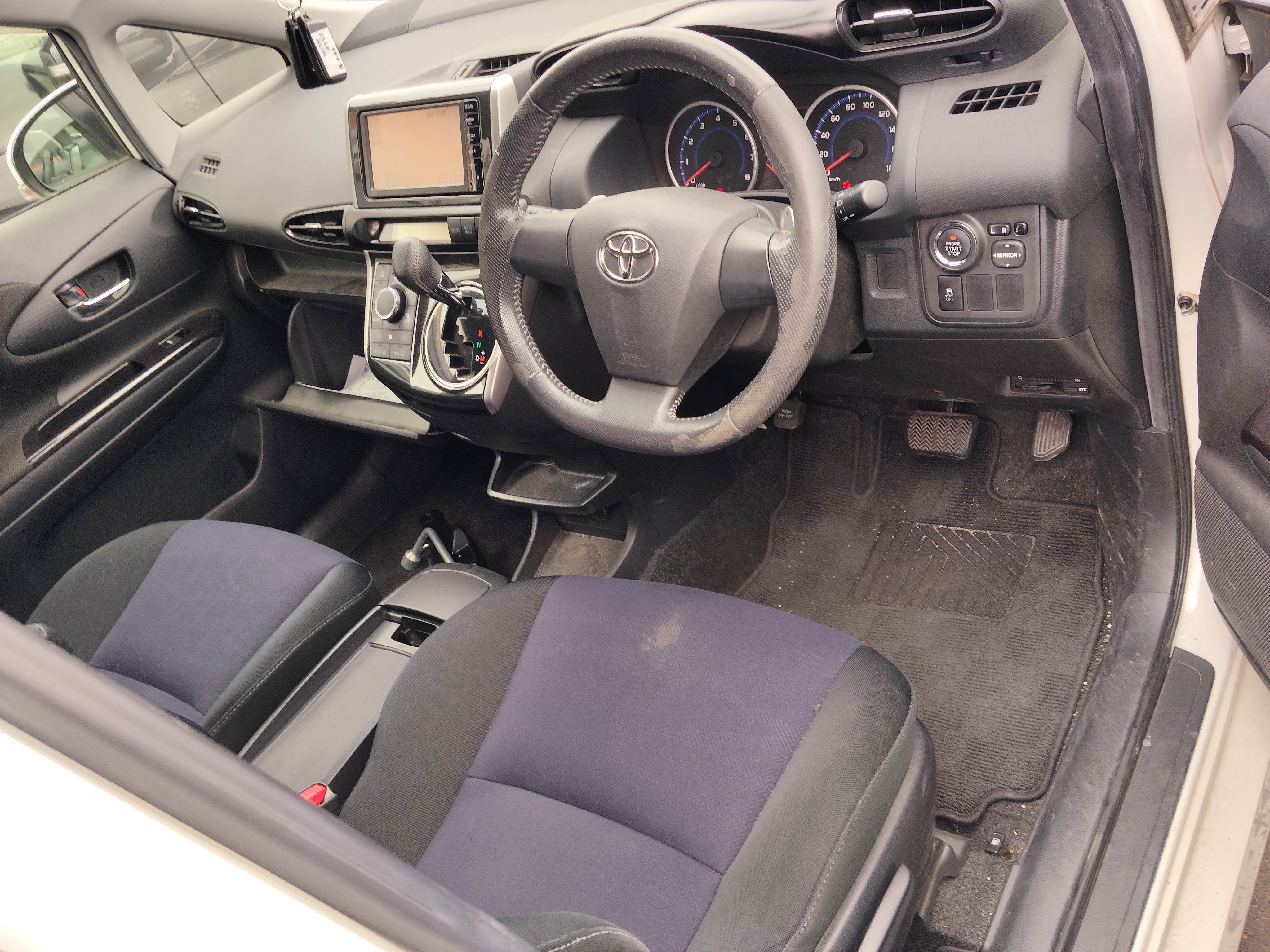TOYOTA WISH