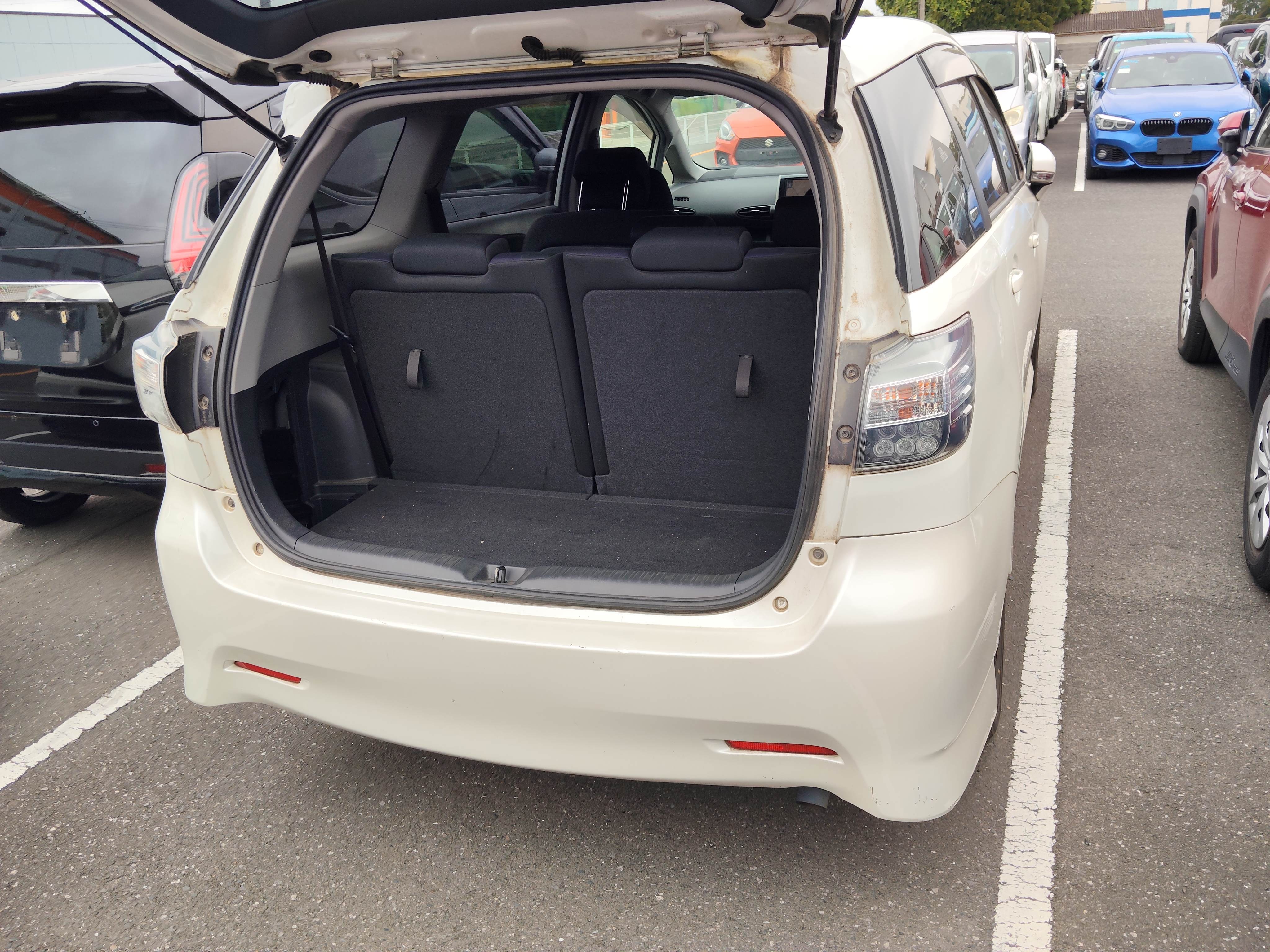 TOYOTA WISH
